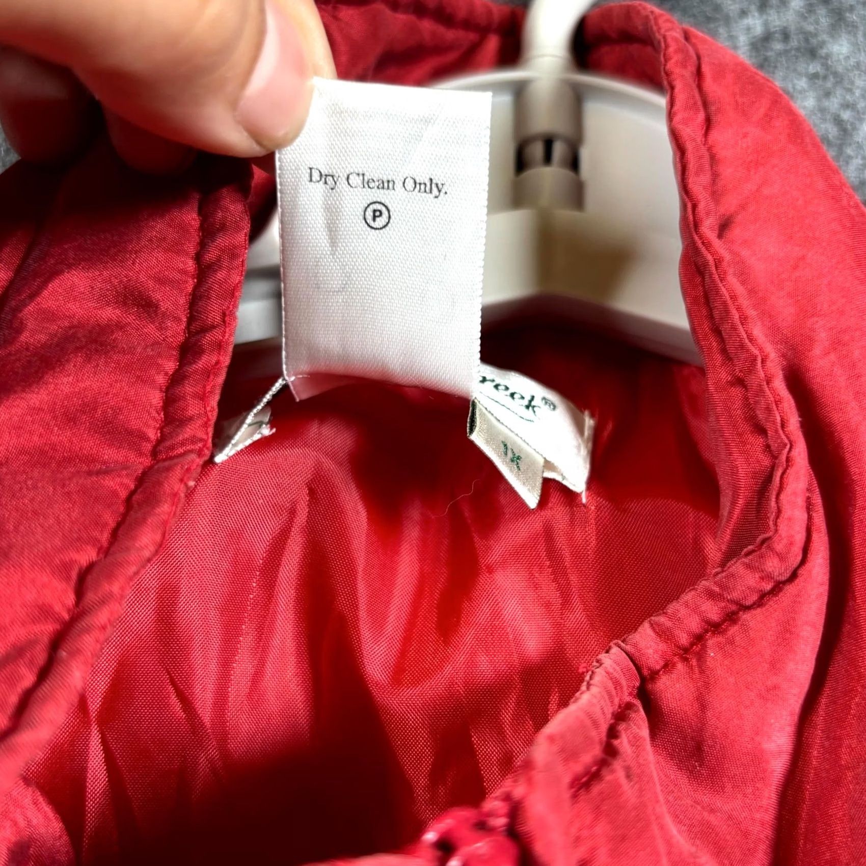 Coldwater Creek Coldwater Creek Vest Jacket Womens 1X Red Silk Floral Full-Zip Travel Utility Vest Jacket Silk Floral Full-Zip Red Womens 1X Size XL / US 12-14 / IT 48-50 - 6 Thumbnail