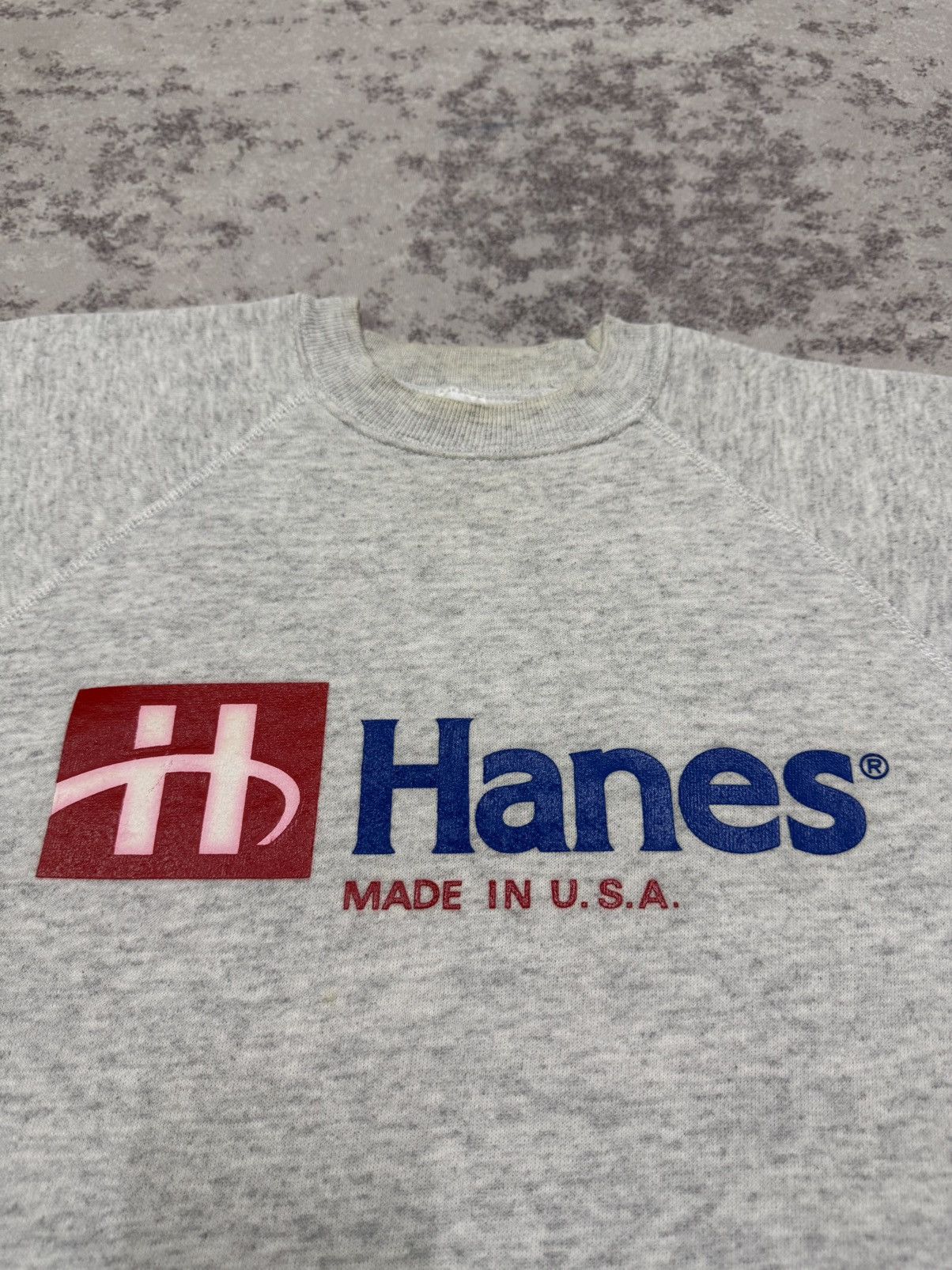 Hanes Vintage 90s Hanes Made In Usa Biglogo Crewneck Sweatshirt Size US S / EU 44-46 / 1 - 7 Thumbnail