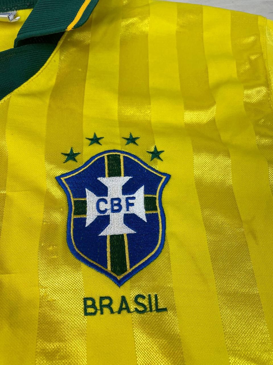 Vintage Vintage Retro Brazil 1994 1996 Home Shirt Soccer Jersey Size US L / EU 52-54 / 3 - 11 Thumbnail
