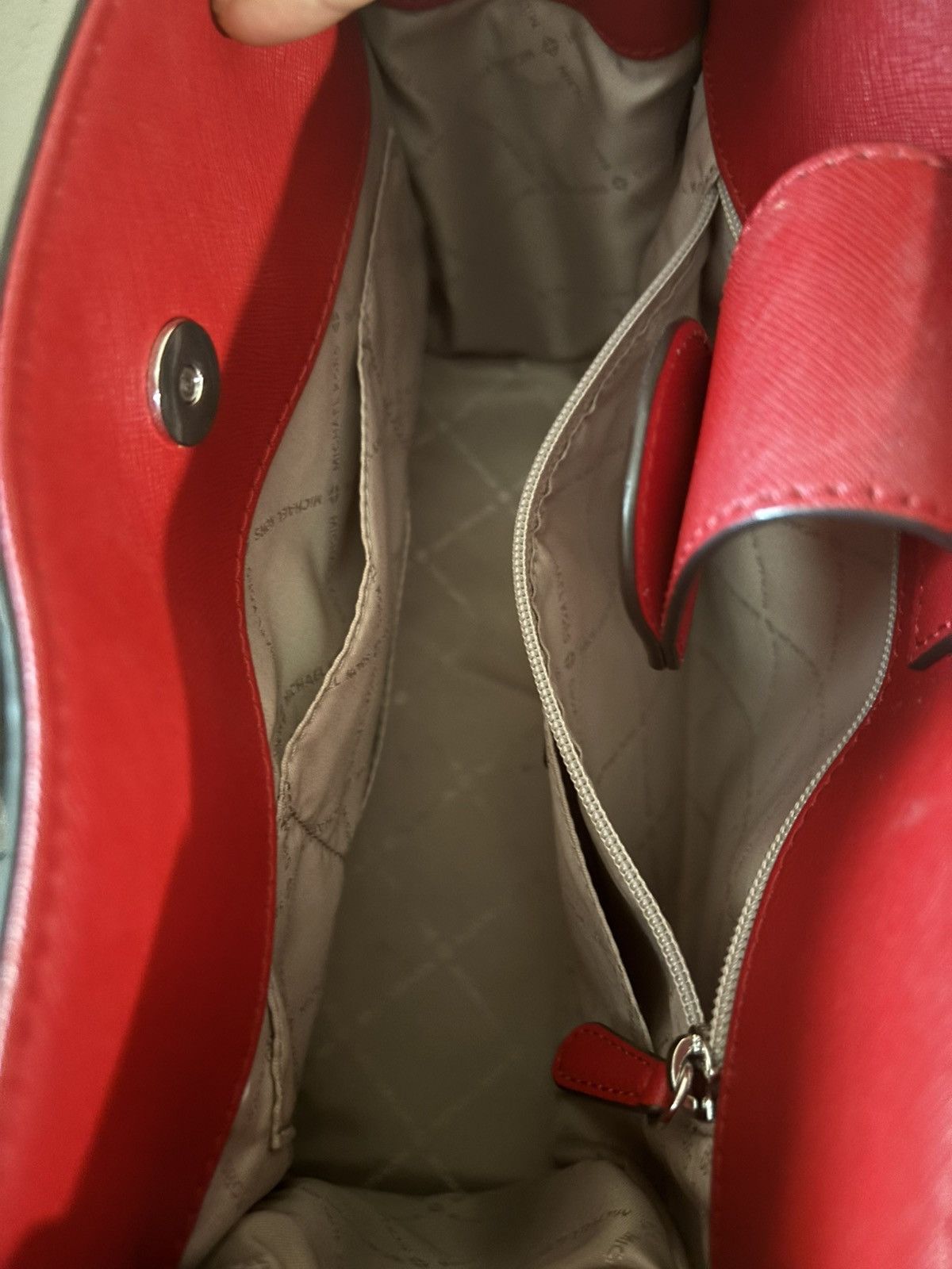 Michael Kors NWT: Michael Kors, red patent Hamilton Size ONE SIZE - 5 Thumbnail