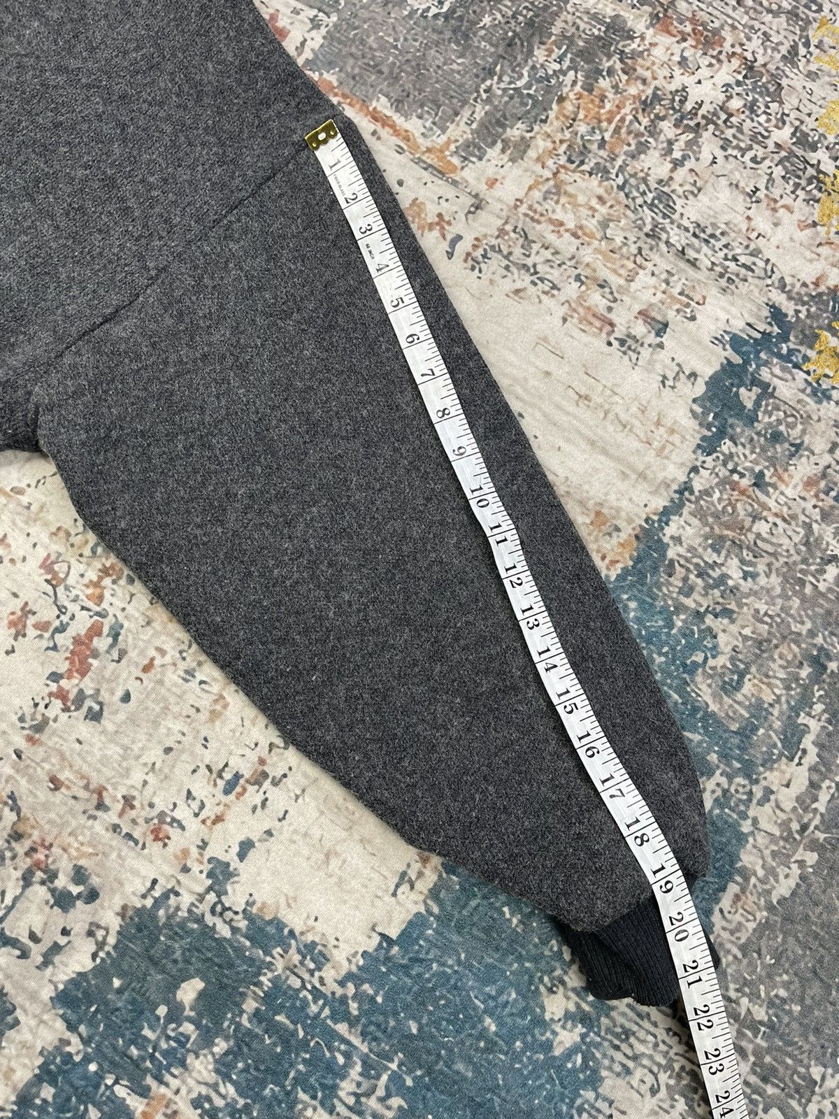 Valentino Claudia Valentino Centre Embroidered Sweater Size US M / EU 48-50 / 2 - 11 Thumbnail
