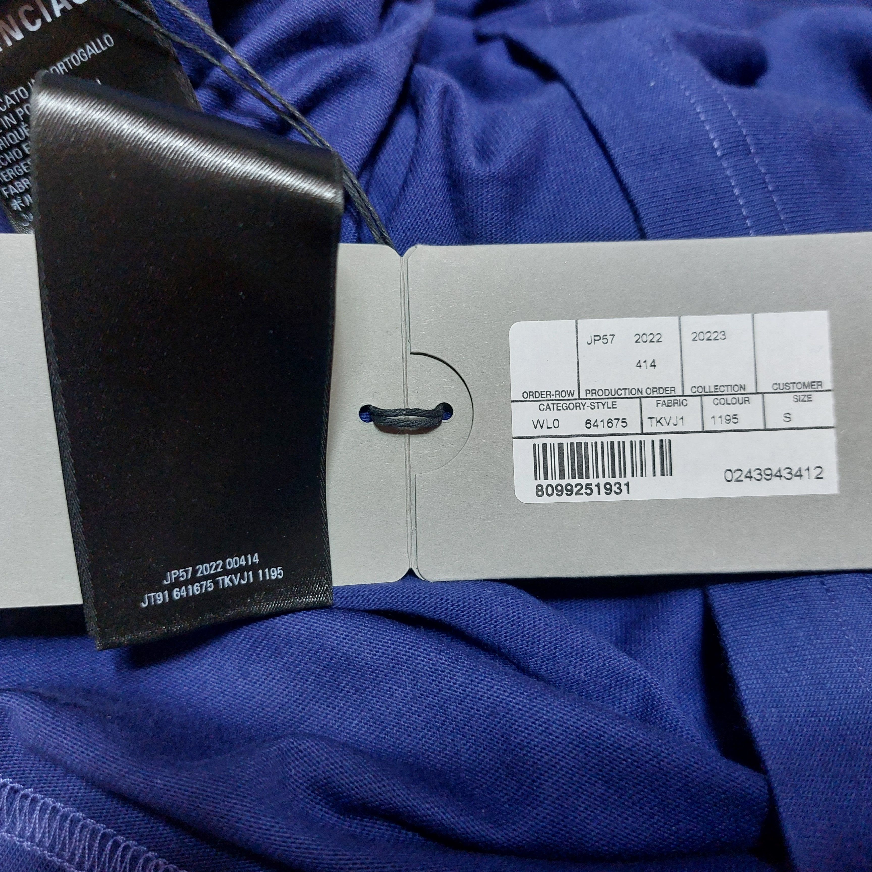 Balenciaga Balenciaga T-Shirt Size US S / EU 44-46 / 1 - 9 Thumbnail