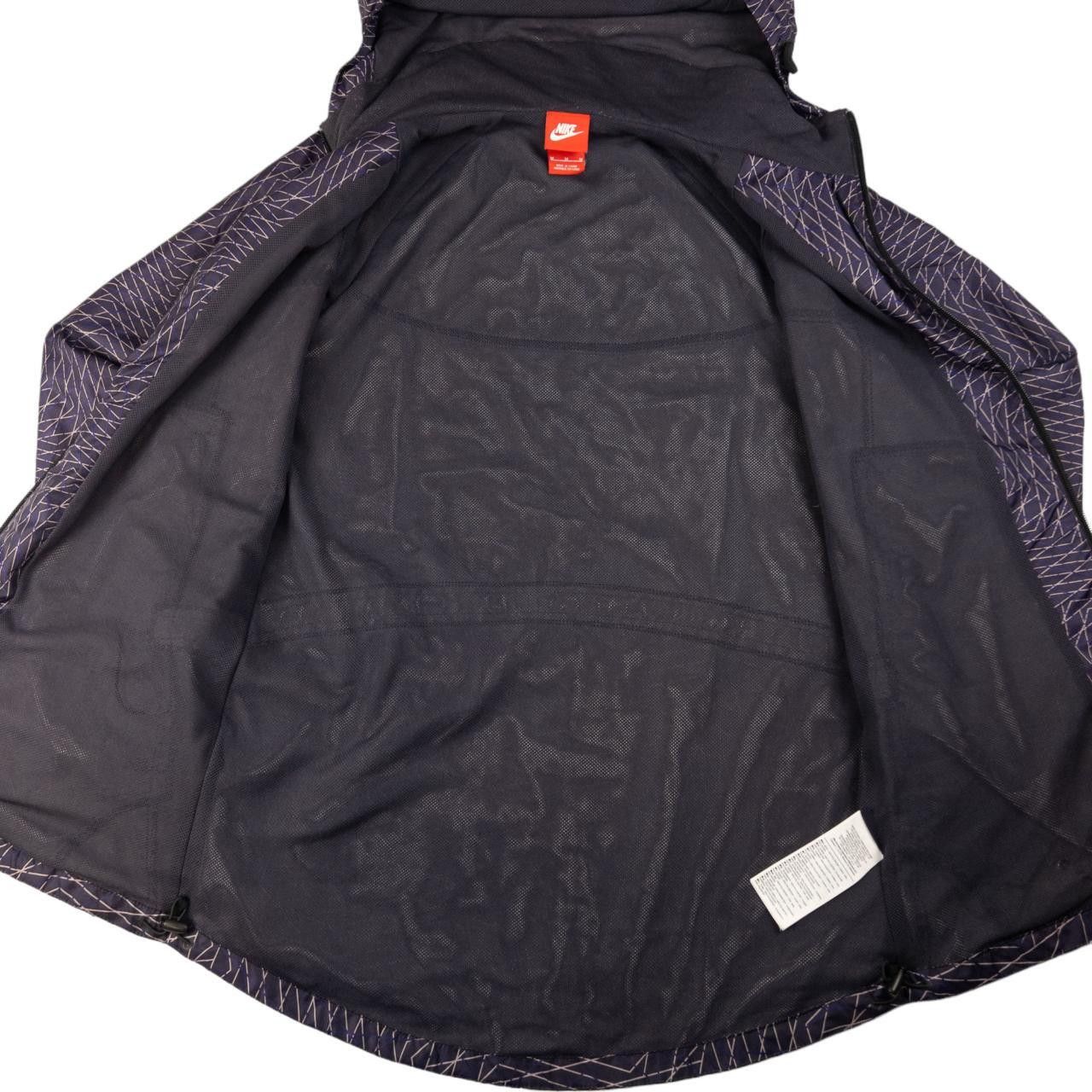 Nike Vintage Nike Geometric Lightweight Jacket Size M Size US M / EU 48-50 / 2 - 5 Thumbnail