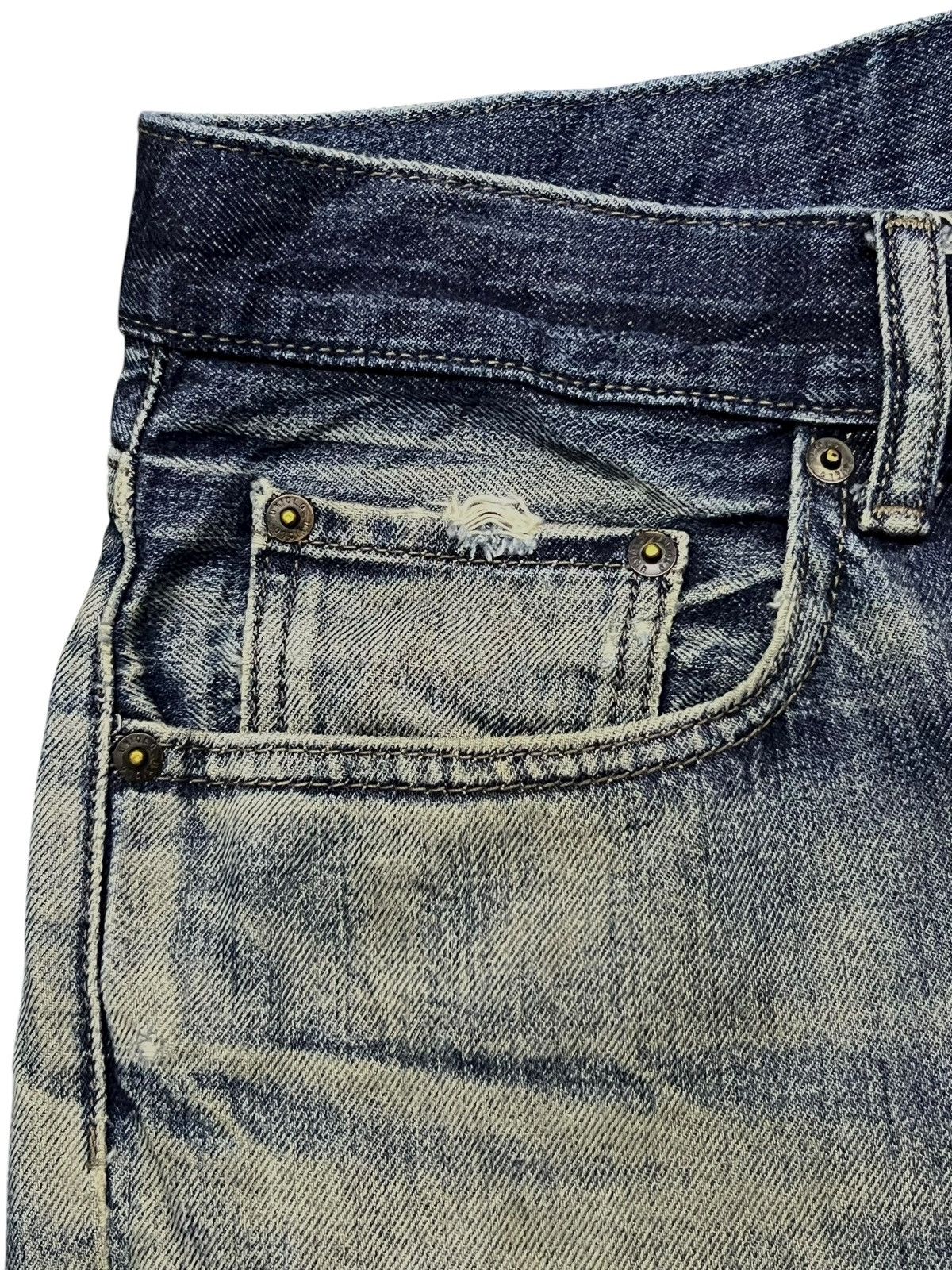 Uniqlo Vintage Uniqlo Japan - Faded Wash, Distressed Denim Size US 35 - 8 Thumbnail