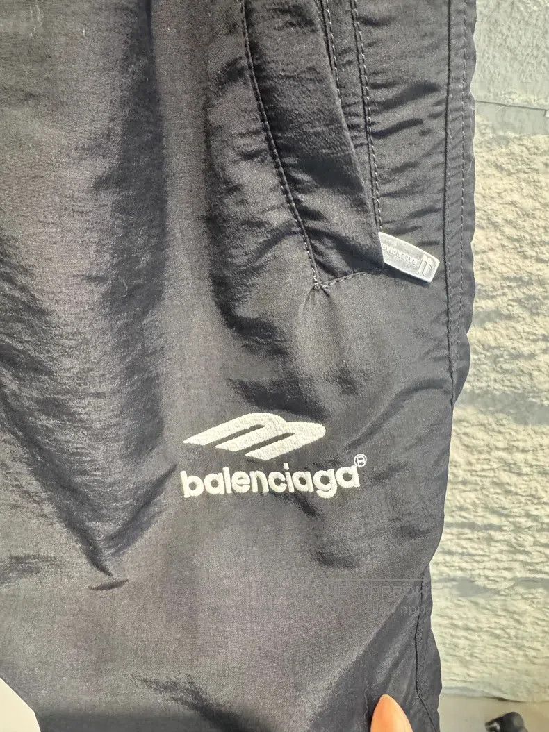 Balenciaga Balenciaga size XS Black and White Nylon 3B Sporty Embroid Size US 27 - 2 Thumbnail
