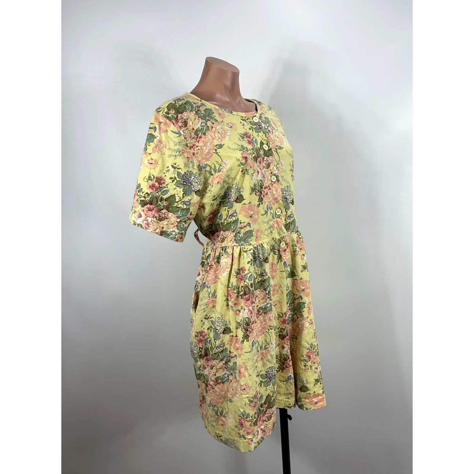 Vintage New Look Dress Womens 1XL Yellow Floral Cottagecore Puffy Sleeves V-Waist Button Pleated 80s, Women's — image 4 of 6
