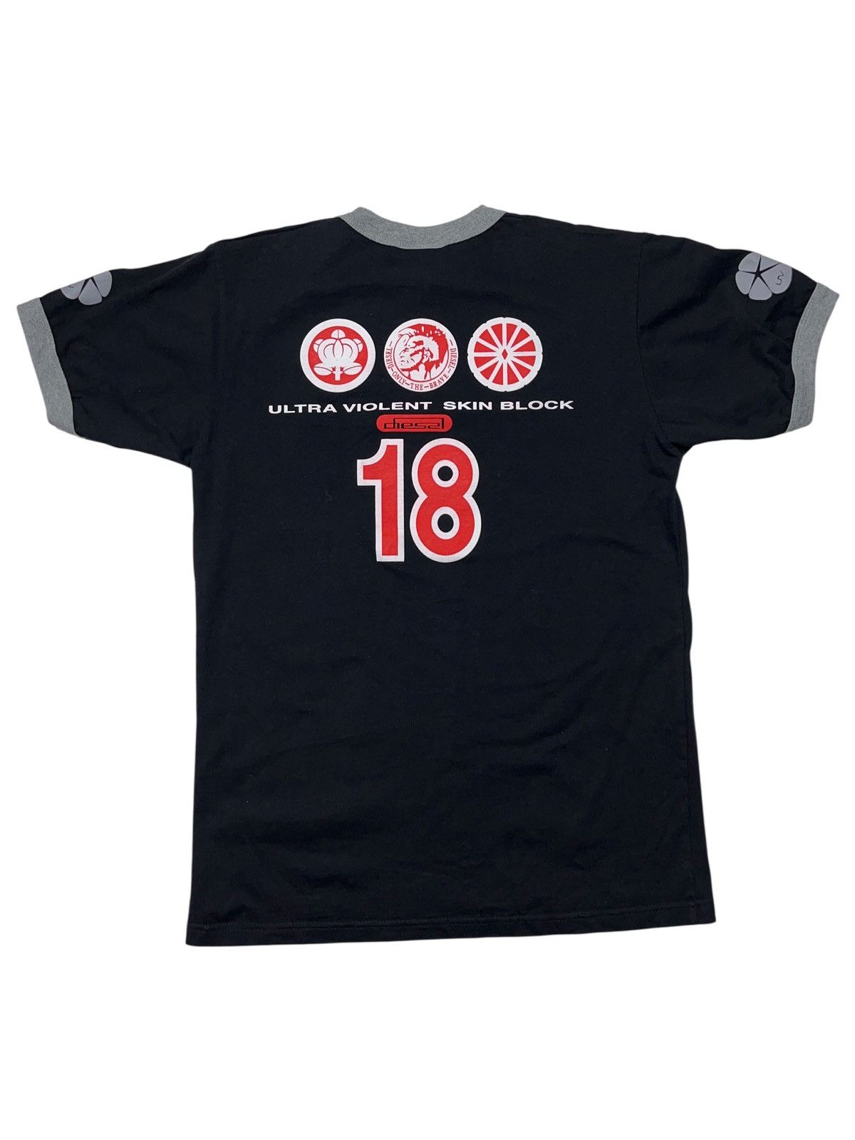 Diesel Vintage Diesel Ultra Violent Skin Block Jersey Style T-shirt Size US M / EU 48-50 / 2 - 2 Thumbnail