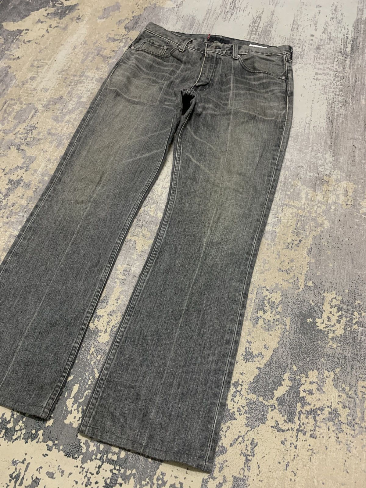 Levi's Vintage Levi's Washed Grey Flared Bootcut Jeans Y2K Red Tab Size US 32 / EU 48 - 5 Thumbnail