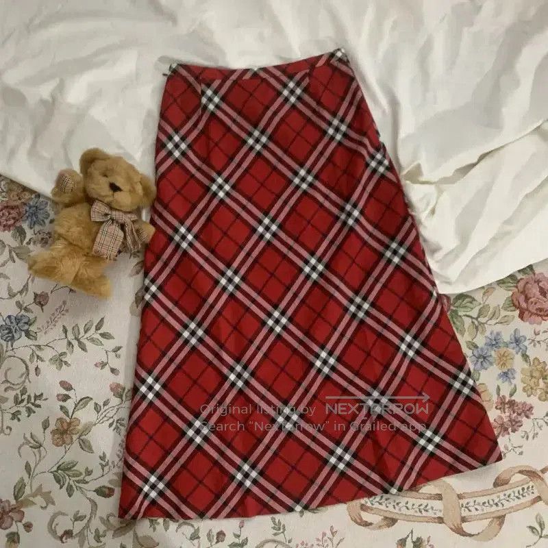 Burberry Burberry Red Wool Check Long Skirt. Size 27" / US 4 / IT 40 - 4 Thumbnail