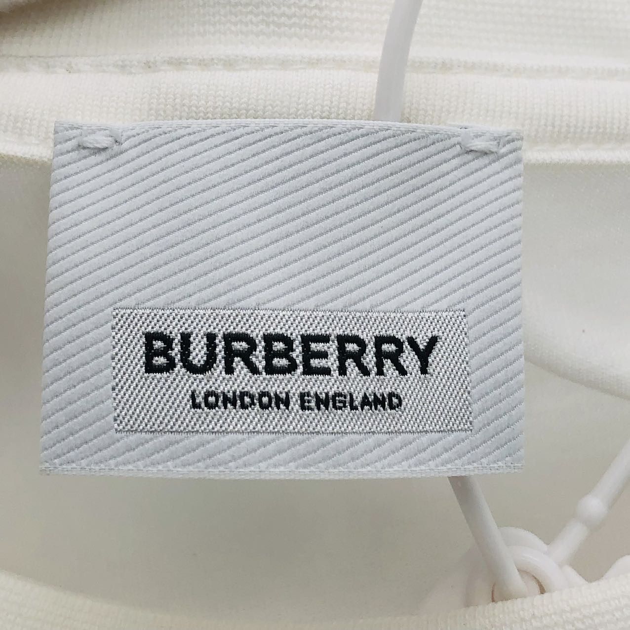 Burberry Burberry Logo Print Short Sleeve T-Shirt K26WX Size US M / EU 48-50 / 2 - 5 Thumbnail
