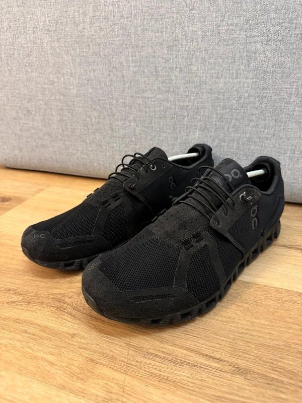On On Running Cloud 5 Swiss Engineering Running Shoes size 49 Size US 14 / EU 47 - 6 Thumbnail