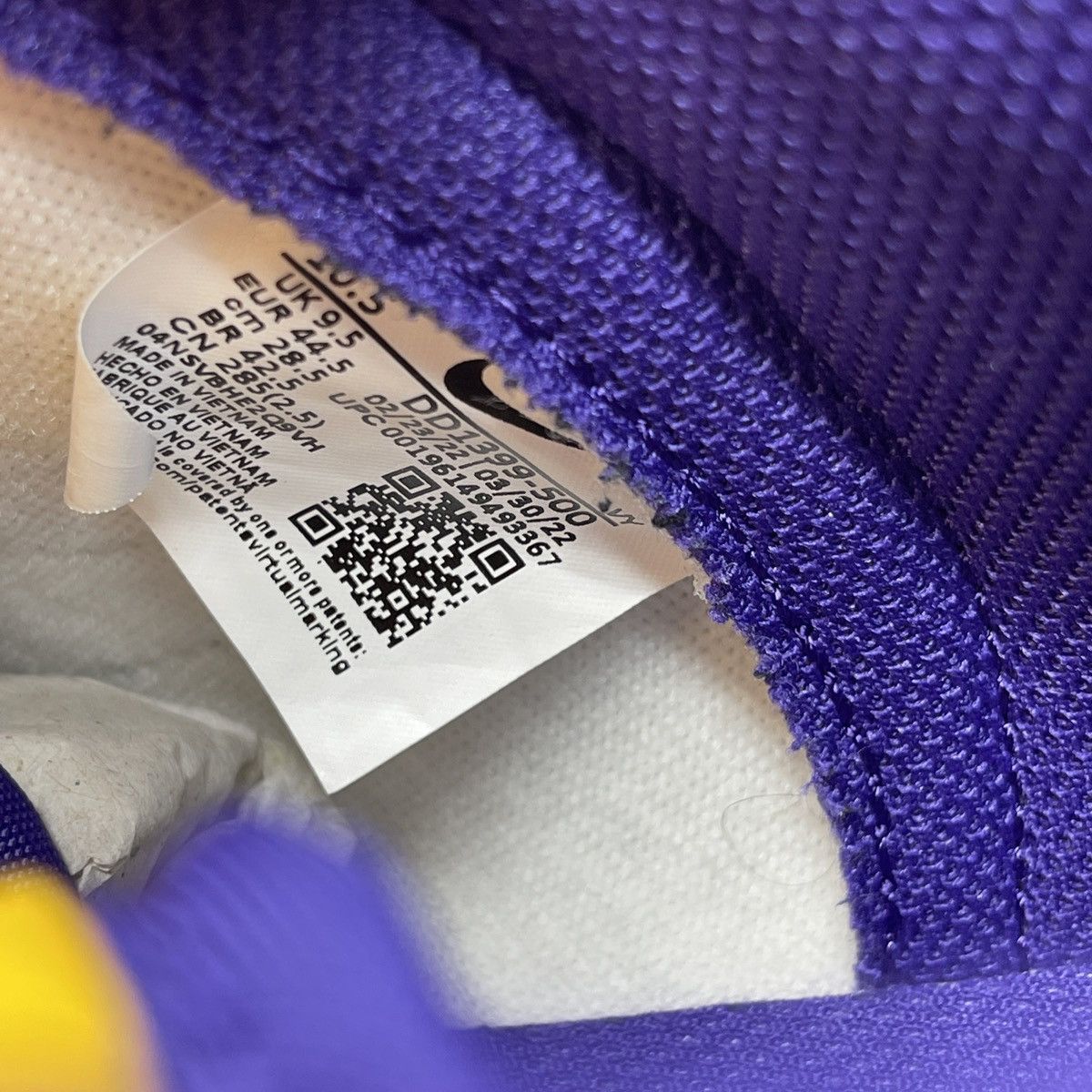 Nike Dunk high lakers Size US 10.5 / EU 43-44 - 8 Thumbnail