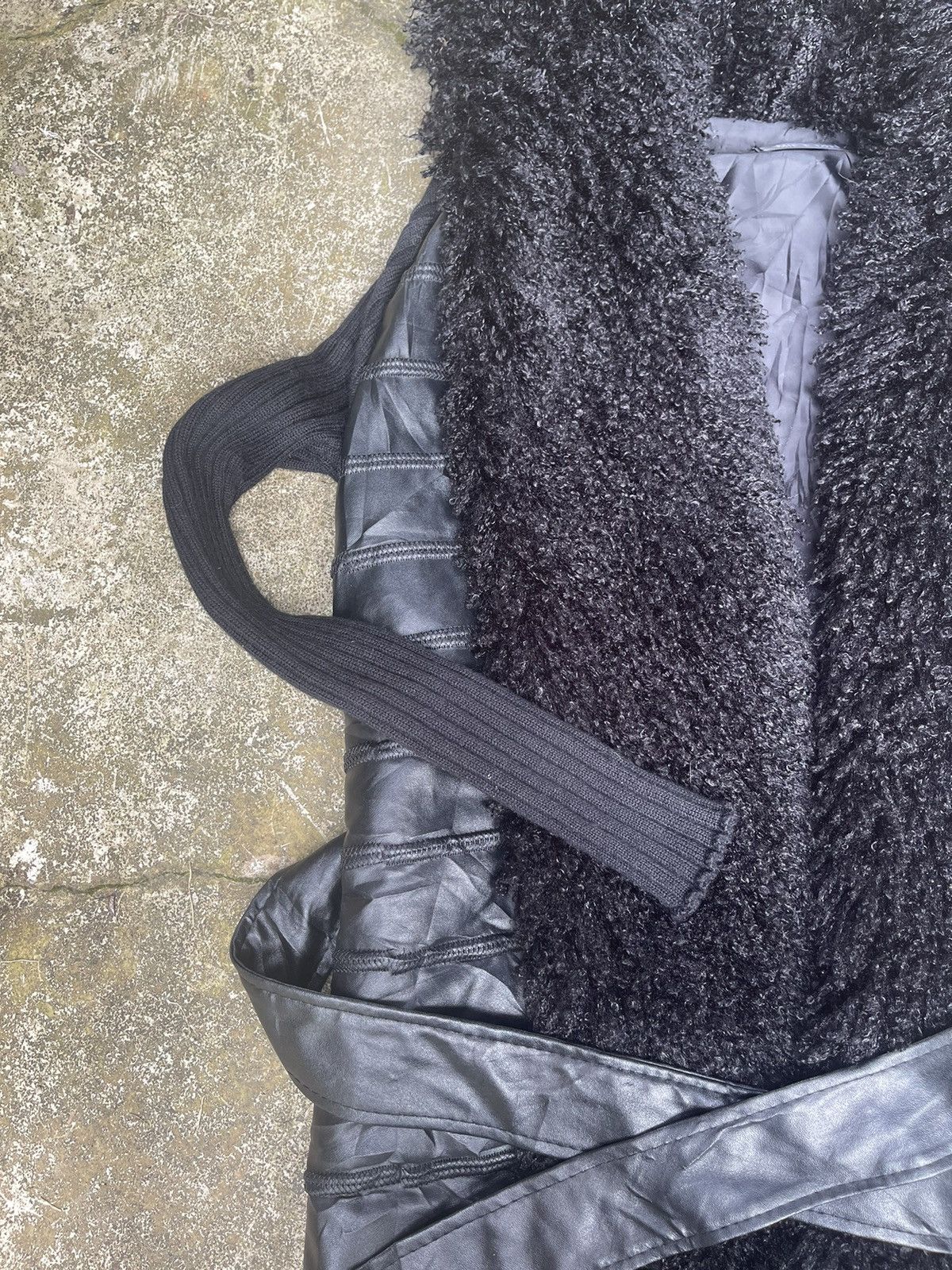 Japanese Brand Mieeion Black Faux Fur & PU Leather Jacket - Belted Size S / US 4 / IT 40 - 6 Thumbnail