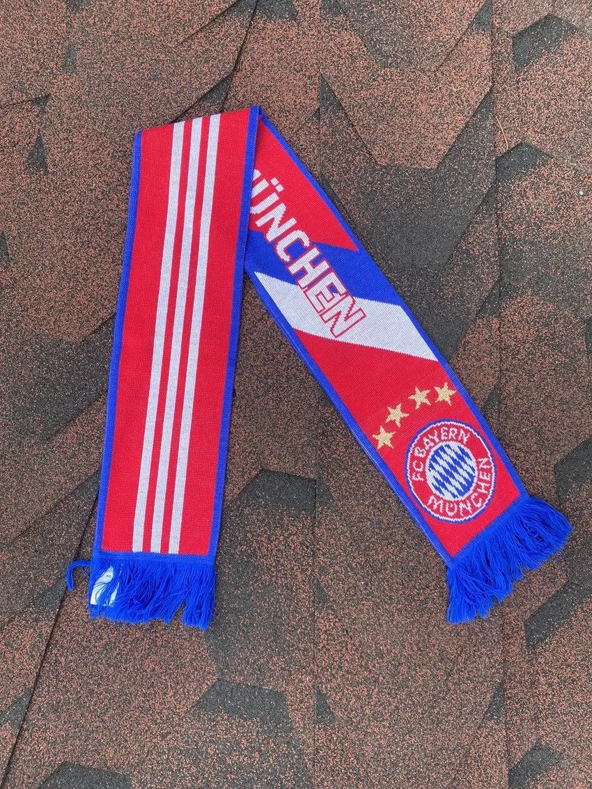 Adidas × Vintage Two scarves Bayern Munich Official Adidas Red Size ONE SIZE - 7 Thumbnail