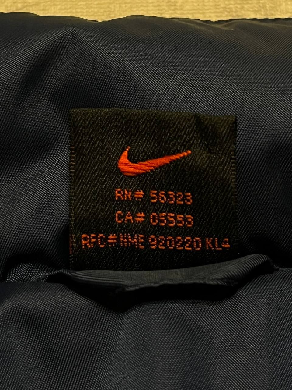 Nike Vintage Nike Windbreaker Track Jacket Big Logo Men Size US M / EU 48-50 / 2 - 16 Thumbnail