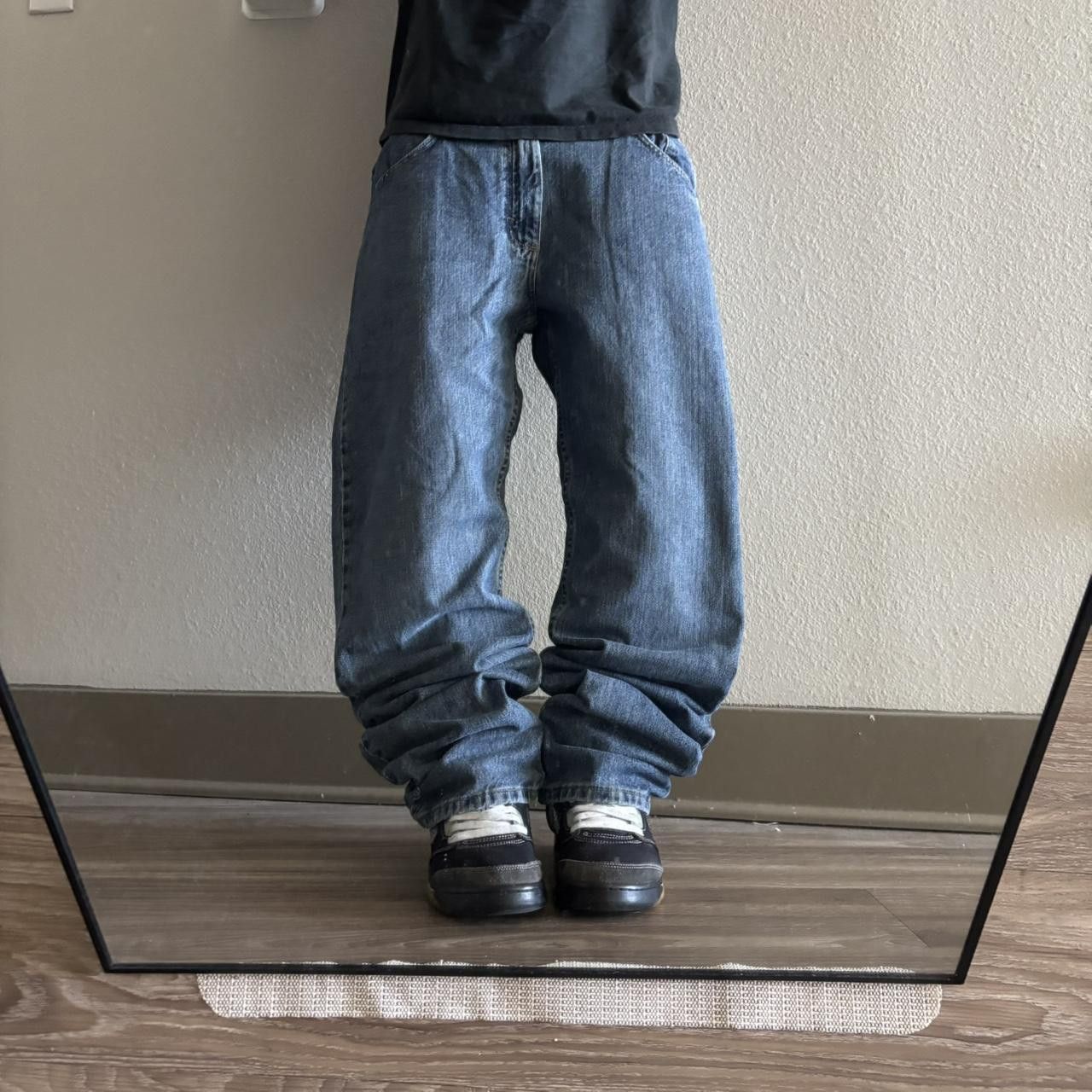 Vintage Crazy Vintage Y2K/2000s Medium Wash Essential Denim Jeans! 34x32 Size US 34 / EU 50 - 1 Thumbnail