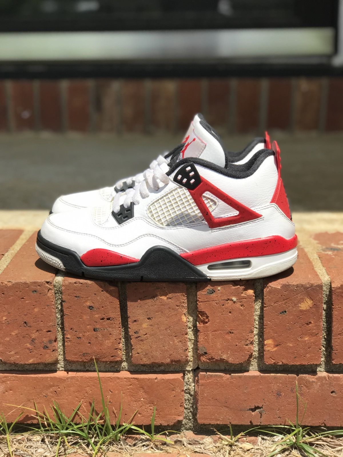 Jordan Brand Air Jordan Retro 4 “Red Cement” Size 7Y / 8.5 Wmns Size US 7 / EU 40 - 2 Thumbnail