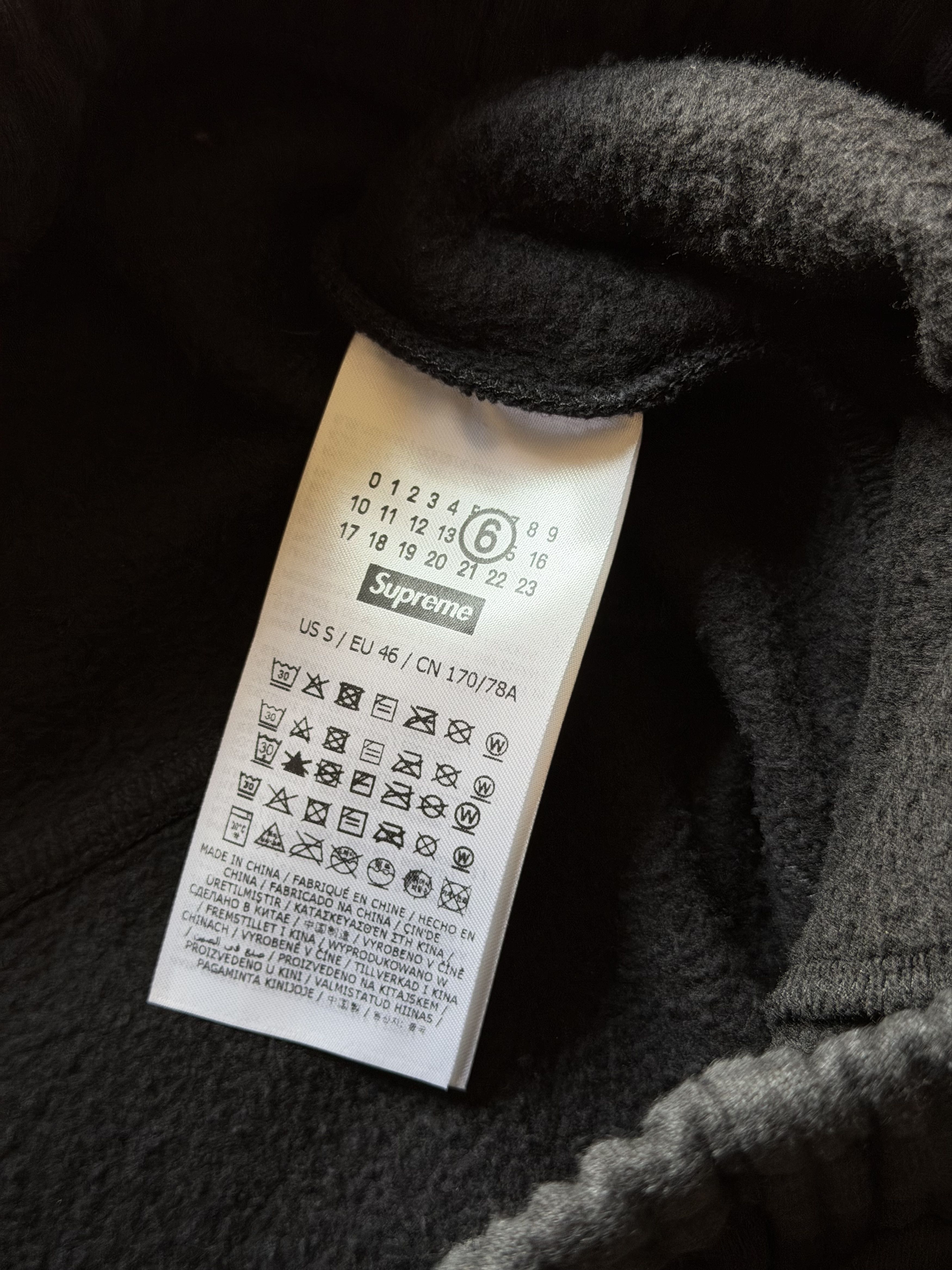 Maison Margiela × Supreme Supreme MM6 Maison Margiela Eagle Sweatpants in Black Size US 30 / EU 46 - 9 Thumbnail