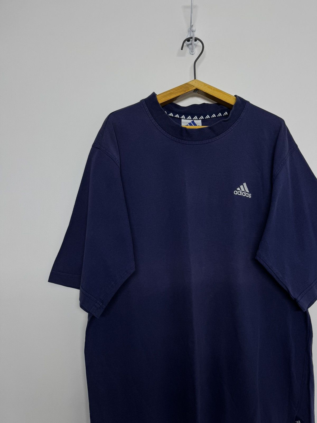 Adidas Vintage Adidas Logo T-Shirt 90’s Size US M / EU 48-50 / 2 - 6 Thumbnail