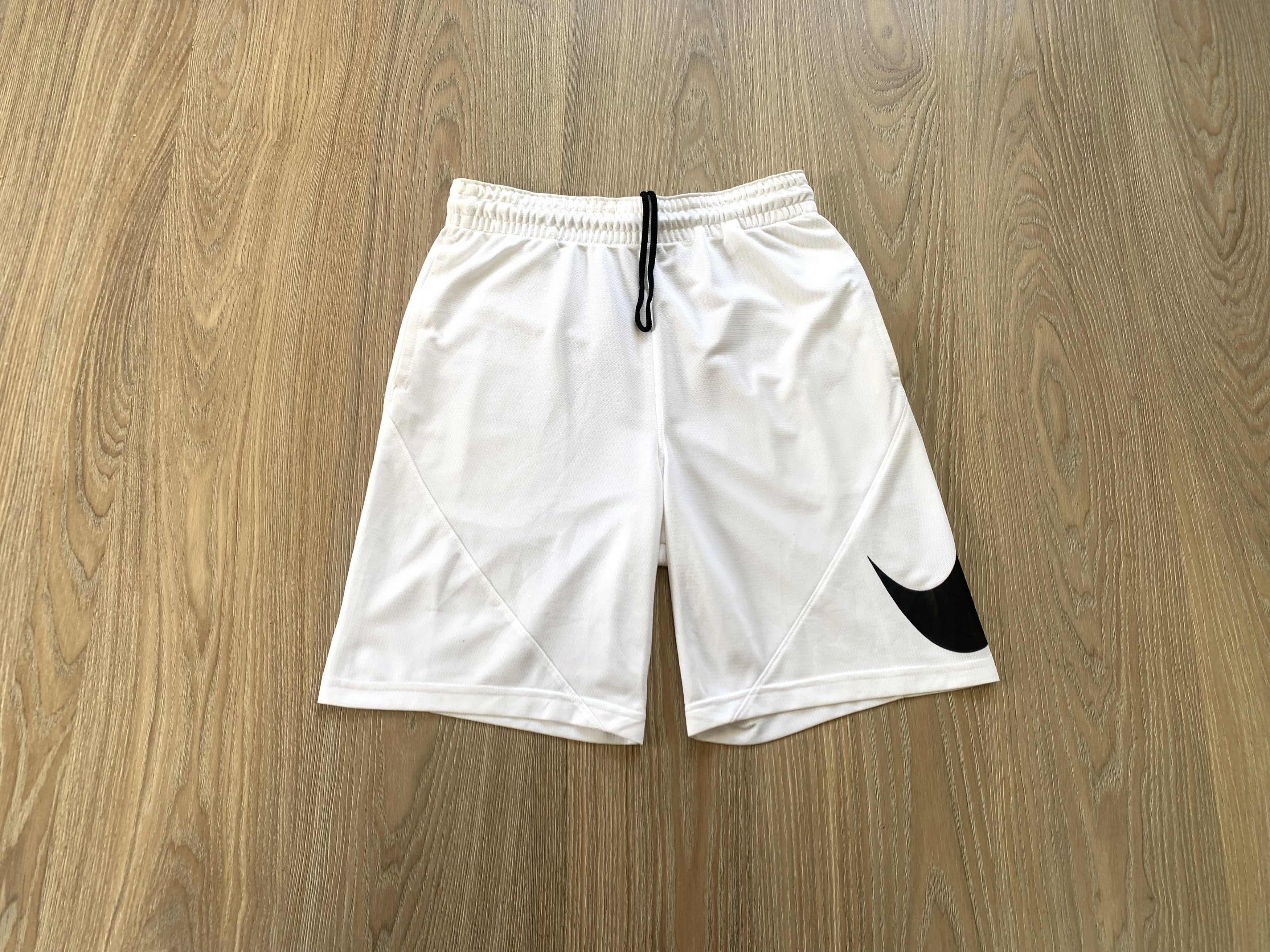 Nike Nike HBR Large Swoosh Logo Basketball Training White Shorts Size US 32 / EU 48 - 1 Thumbnail