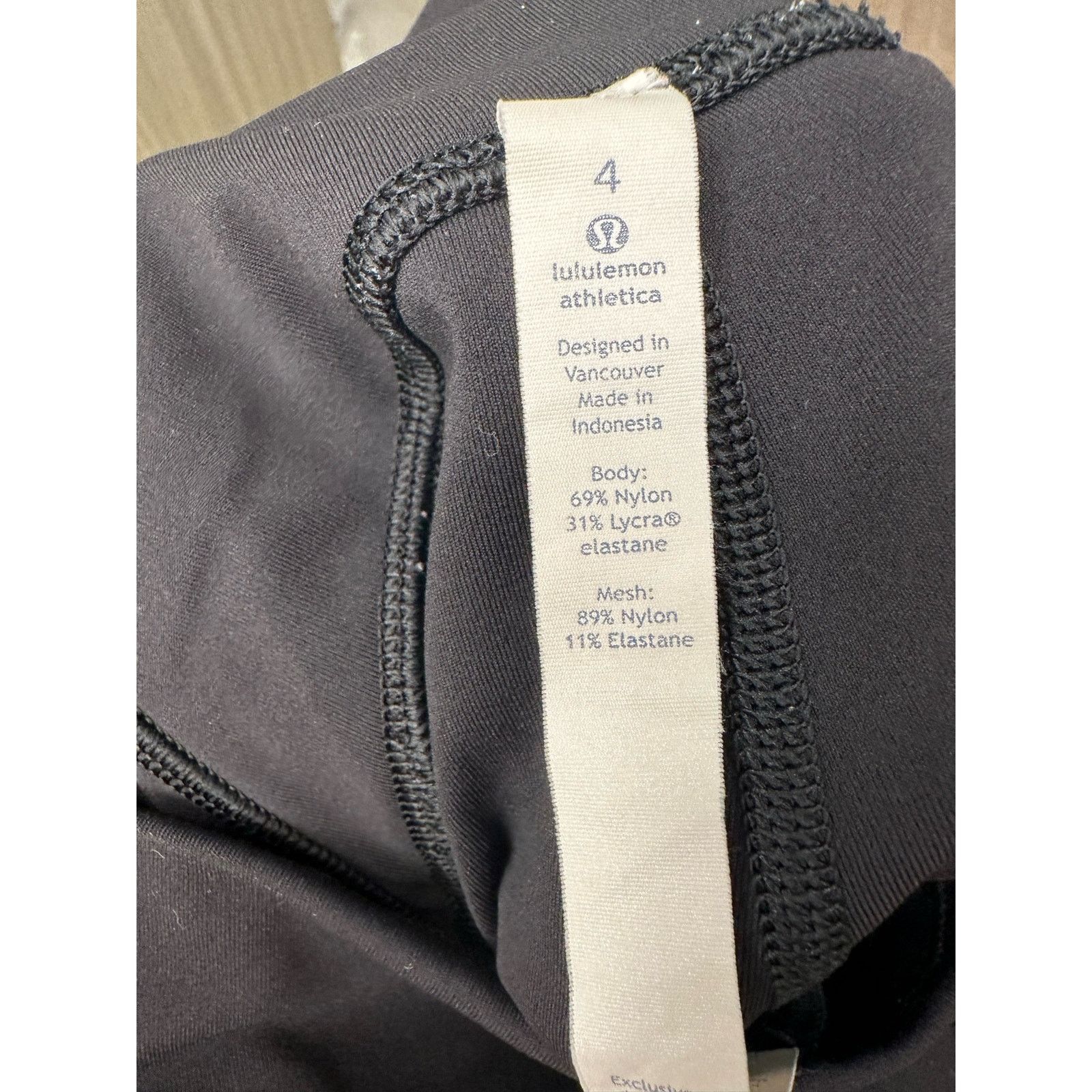 Lululemon Lululemon Cropped Legging With Mesh Detail Size 27" / US 4 / IT 40 - 5 Thumbnail