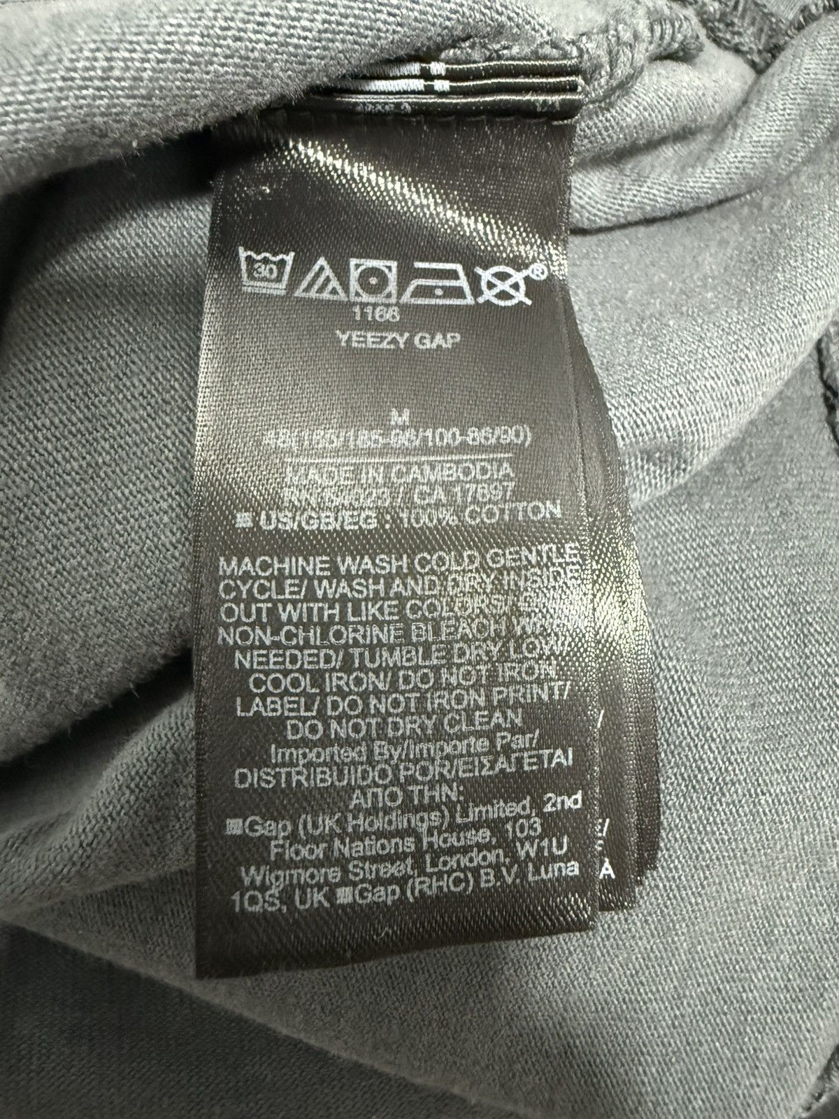 Balenciaga × Gap × Kanye West Yeezy GAP Balenciaga 53 Dove 3/4 Sleeve T Shirt Size US M / EU 48-50 / 2 - 4 Thumbnail