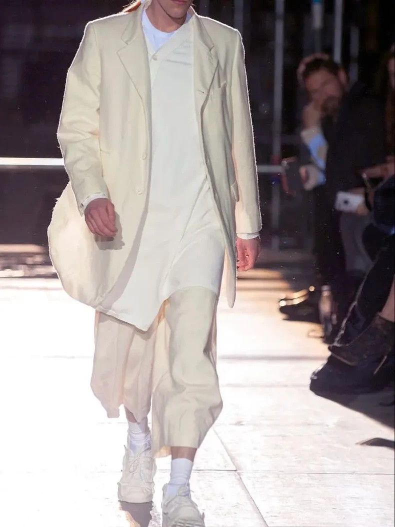 Comme des Garcons Comme Des Garcons Twisted Curve Cardigan Size US S / EU 44-46 / 1 - 6 Thumbnail
