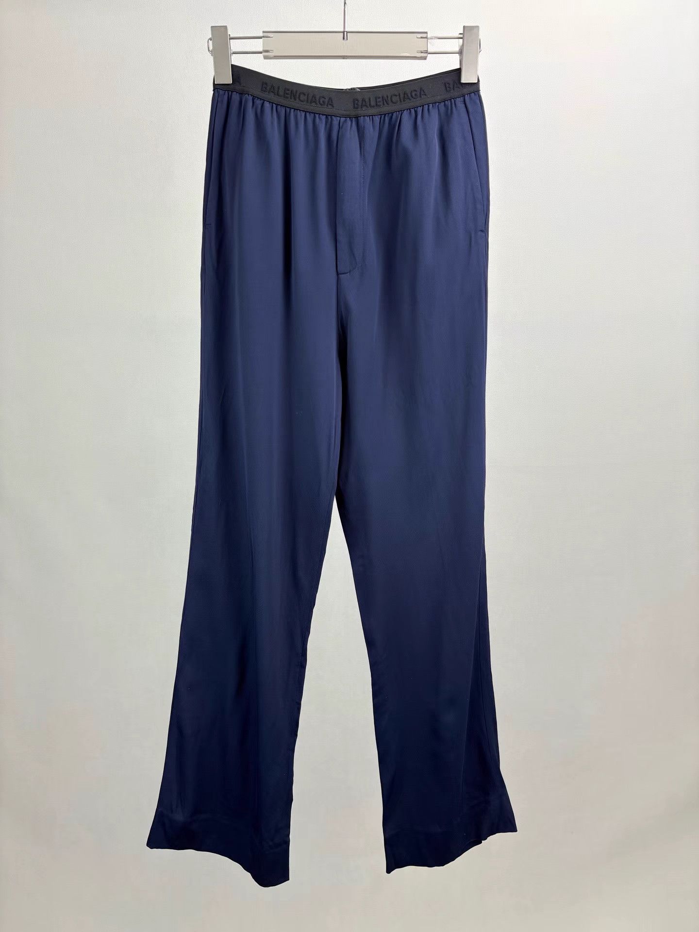 Balenciaga BALENCIAGA Logo Waistband Pants Size US 28 / EU 44 - 1 Thumbnail