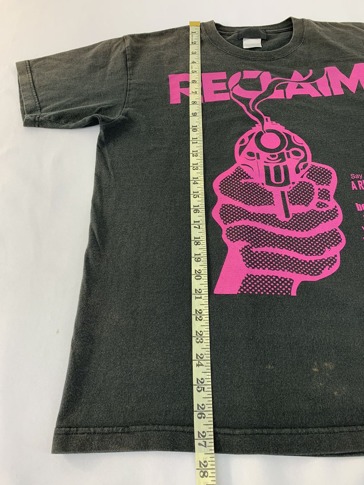 Vintage Hype Reclaim A Revolution Big Pistol Printed Tee Size US L / EU 52-54 / 3 - 9 Thumbnail