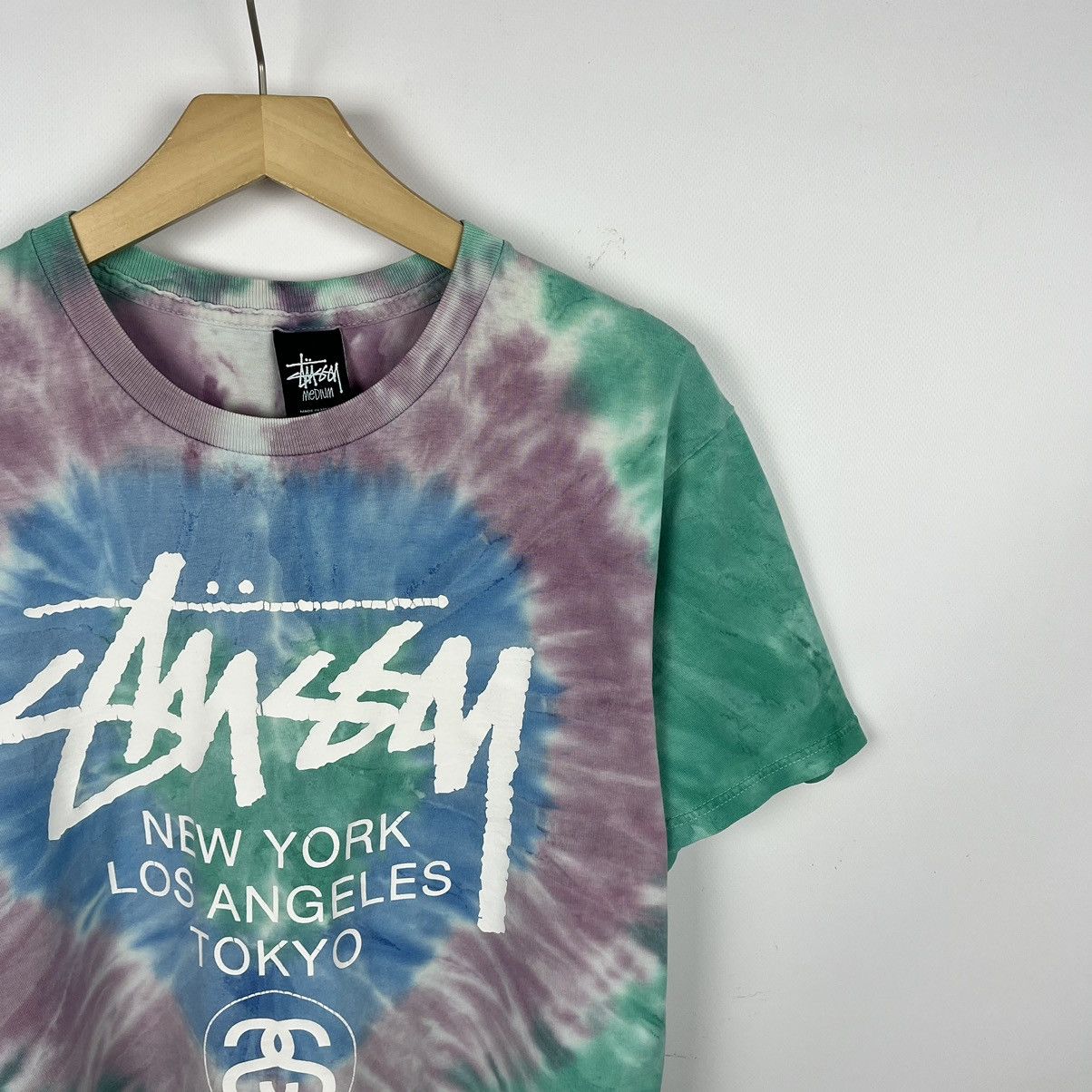 Stussy Vintage Stussy world Tour big logo tie-dye tee 90’s Size US M / EU 48-50 / 2 - 2 Thumbnail
