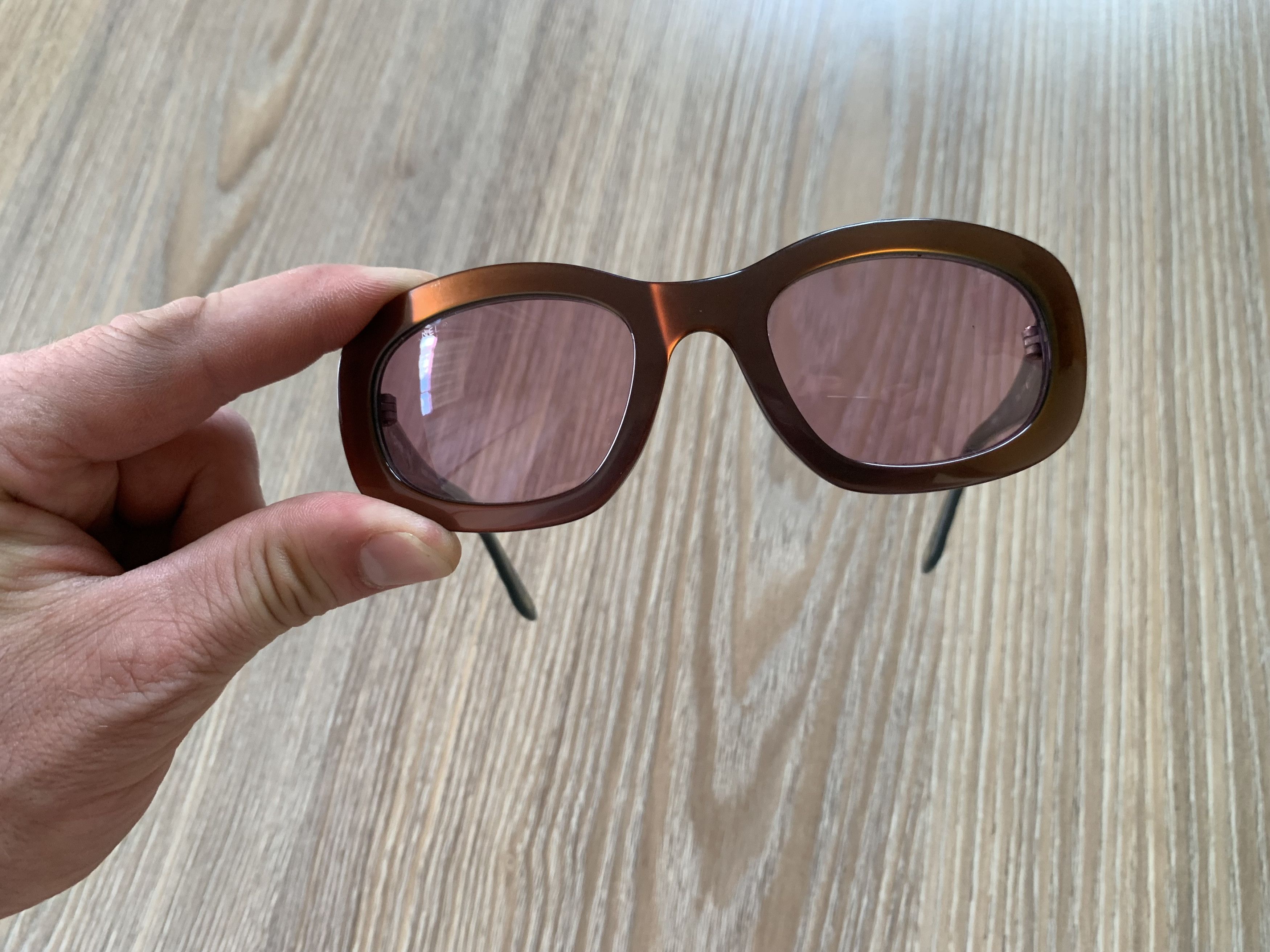 Chanel Rare Authentic Chanel Gradient Vintage Sunglasses 5009 Size ONE SIZE - 8 Thumbnail