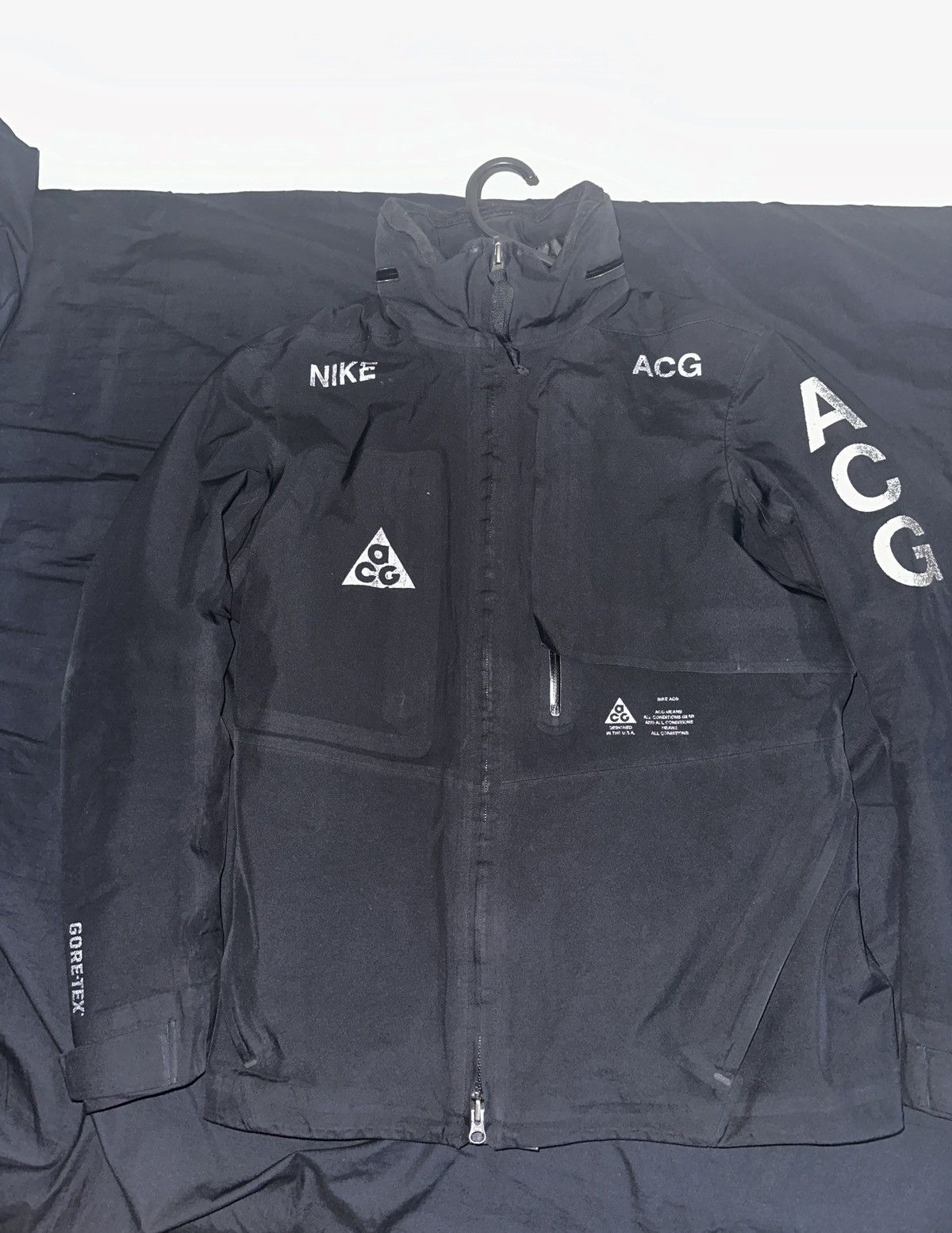 image of Errolson Hugh x Nike Acg Nikelab Acg 2 In 1 System Jacket 816726-010 in Black, Men's (Size Medium)
