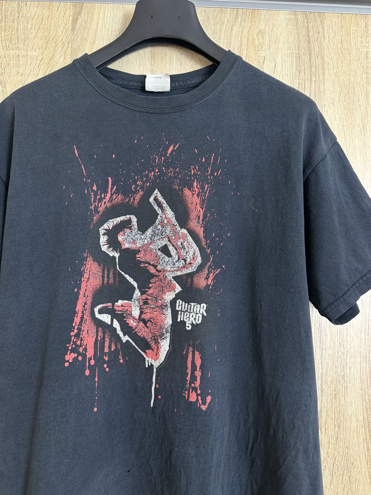 Playstation 🔥 2009 Guitar Hero 5 Xbox Playstation Sega Game T Shirt Size US L / EU 52-54 / 3 - 1 Thumbnail