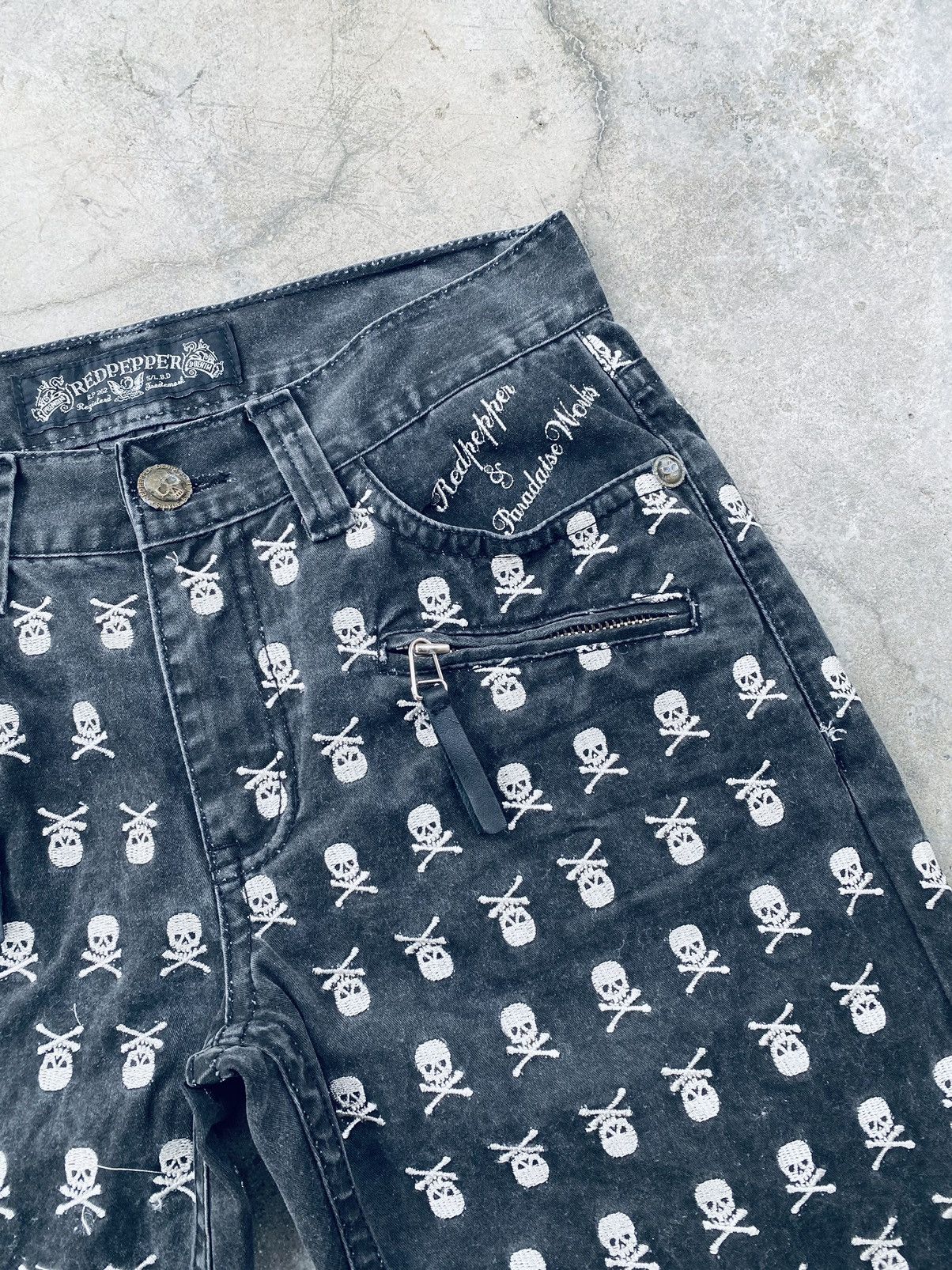 Vintage Vintage Red Pepper Skull Jorts Pants Size US 33 - 6 Thumbnail