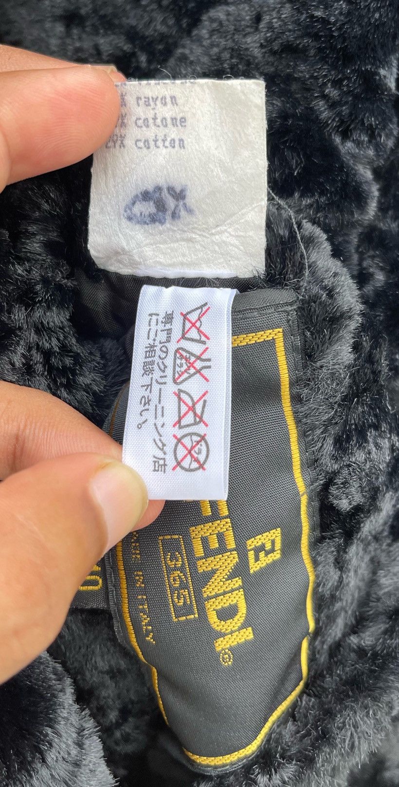Fendi 🔥A/W 2004 FENDI ROMA 365 FAUX FUR REVERSIBLE JACKET Size US M / EU 48-50 / 2 - 20 Thumbnail