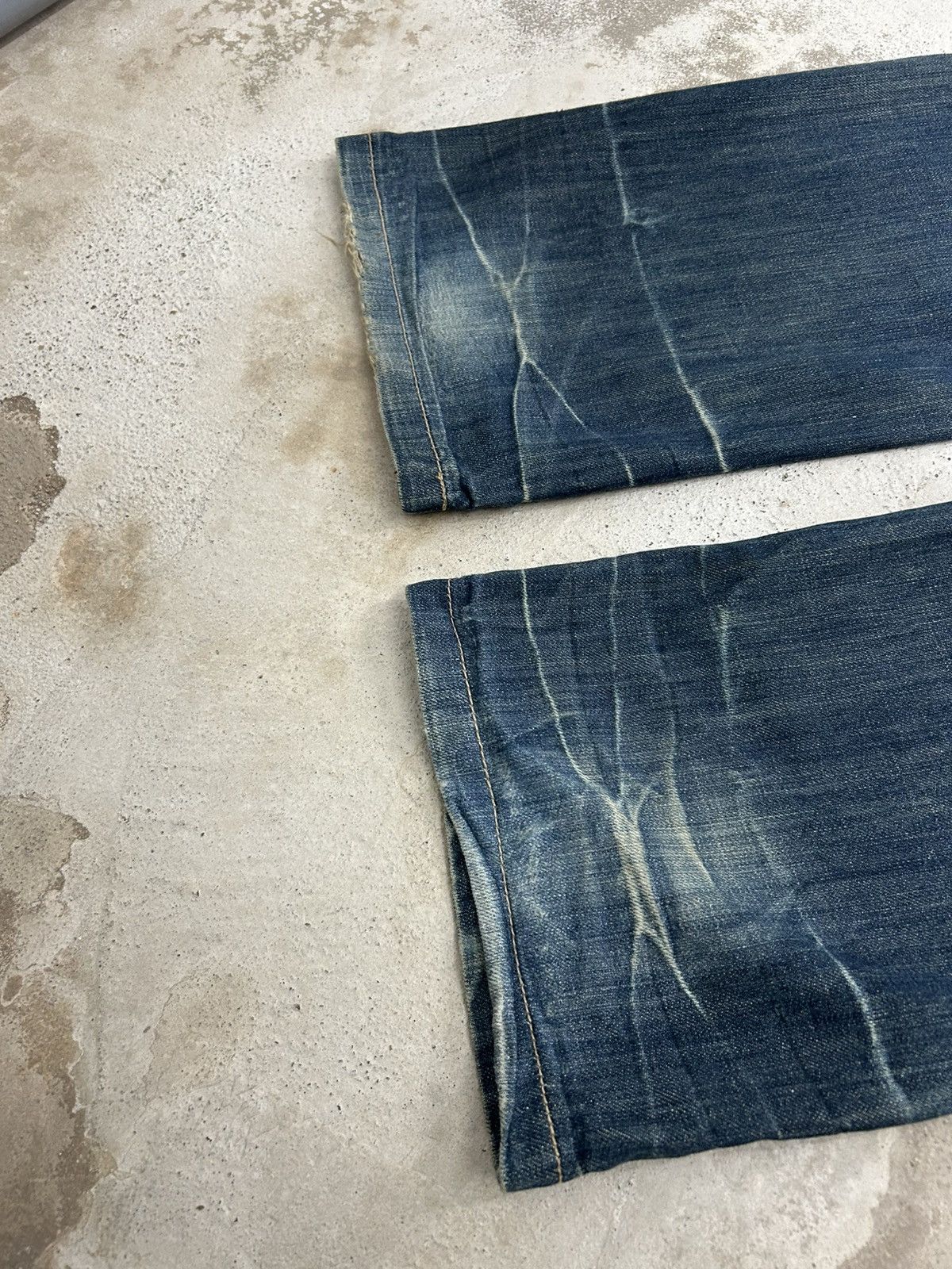 Le Grande Bleu (L.G.B.) Y2k Gui Show Jeans Straight Leg Embellishment Distressed Size US 34 / EU 50 - 11 Thumbnail