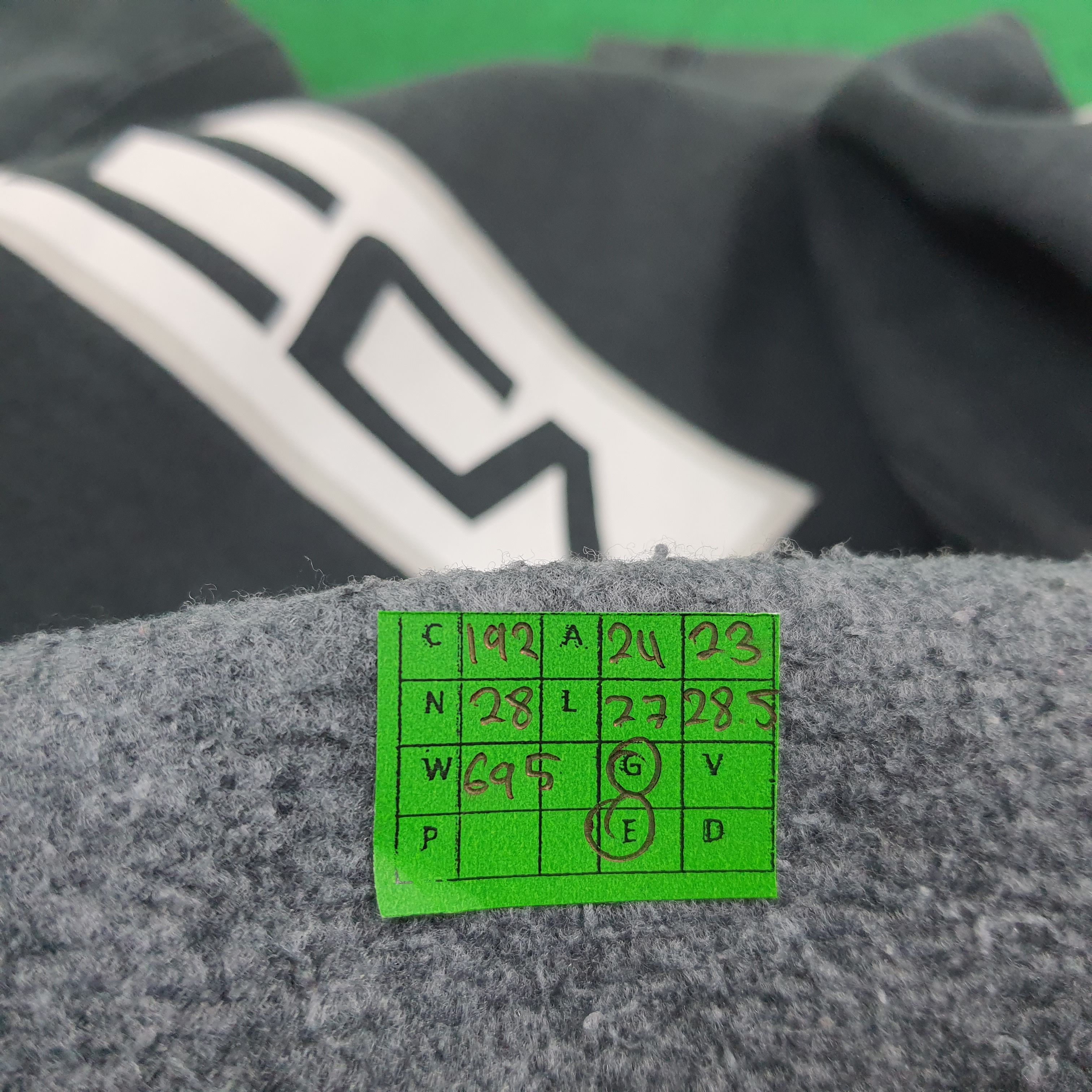 Mecca × Vintage Vintage Mecca Boys Streetwear Sweatshirt Size US L / EU 52-54 / 3 - 7 Thumbnail