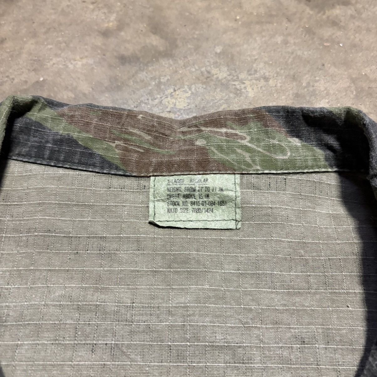 Vintage Vintage Tiger Stripe Camo Jacket Military Field Shirt 80s Size US XL / EU 56 / 4 - 11 Thumbnail