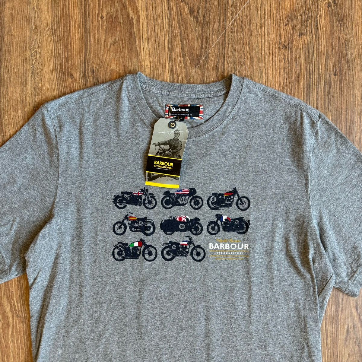 Barbour NWT Barbour International Motorcycling T Shirt Men’s XL Grey Size US XL / EU 56 / 4 - 2 Thumbnail