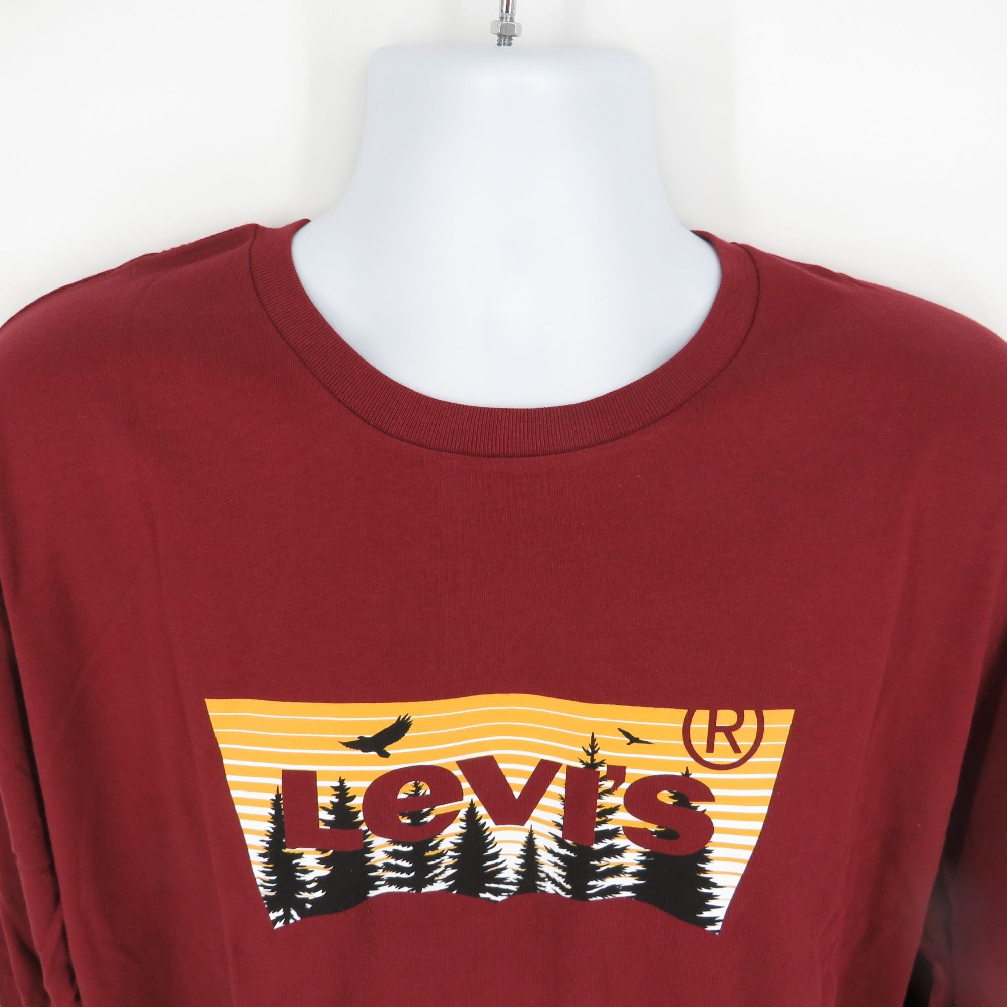 Levi's Levis Mens XXL Burgundy Long Sleeve Graphic Tee Crewneck Shi Size US XXL / EU 58 / 5 - 6 Thumbnail