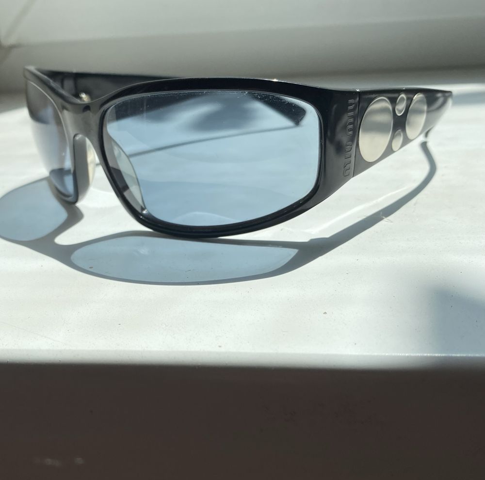 Vintage Miu Miu Sunglasses SMU 22E Y2K 2000s Sporty Circles