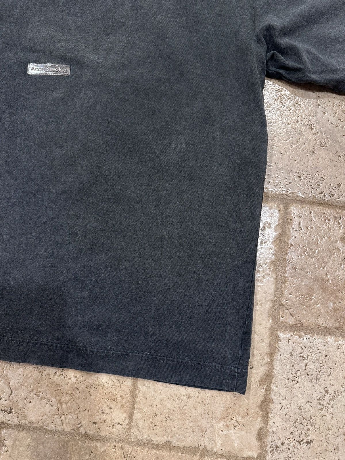 Acne Studios Acne Studios Relaxed Vintage Fade Graphite Crew Neck Tee Size US L / EU 52-54 / 3 - 8 Thumbnail