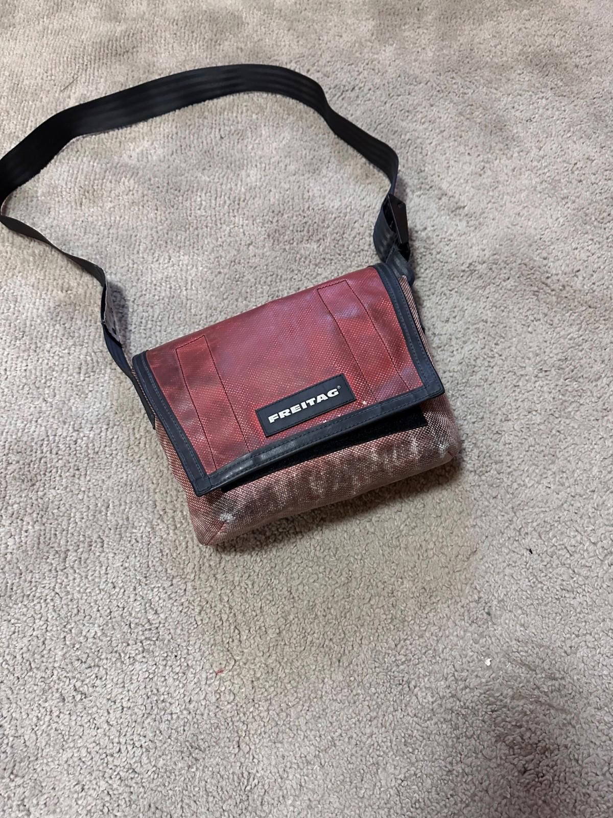 Freitag Freitag CrossBody Bag Red Size ONE SIZE - 2 Thumbnail