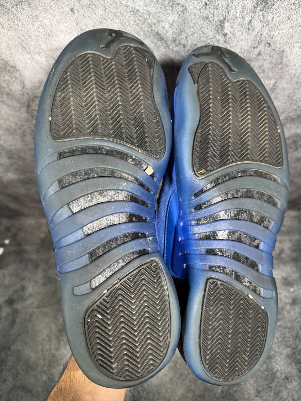 Jordan Brand Size 13 | Jordan 12 Game Royal No Box | Pre-Owned Size US 13 / EU 46 - 7 Thumbnail