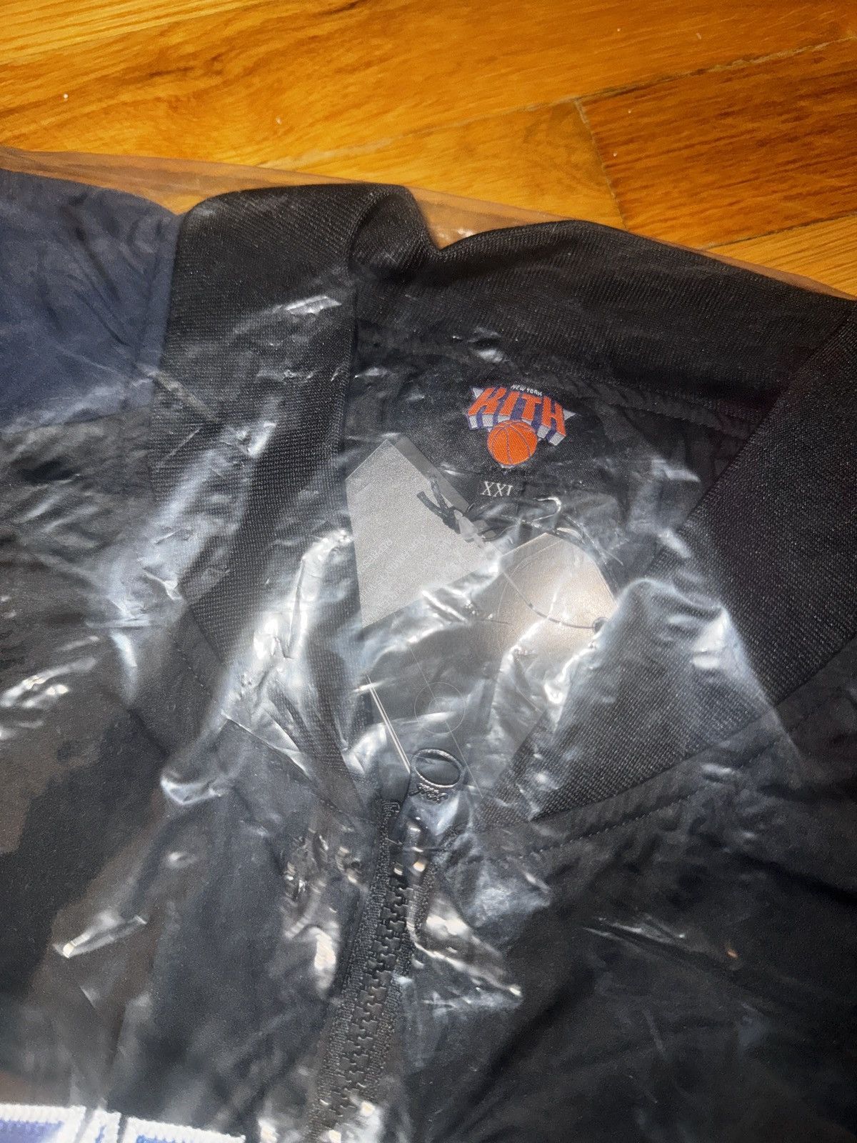 Kith × NBA Kith knicks ball nylon quarter zip black Size US XXL / EU 58 / 5 - 5 Thumbnail