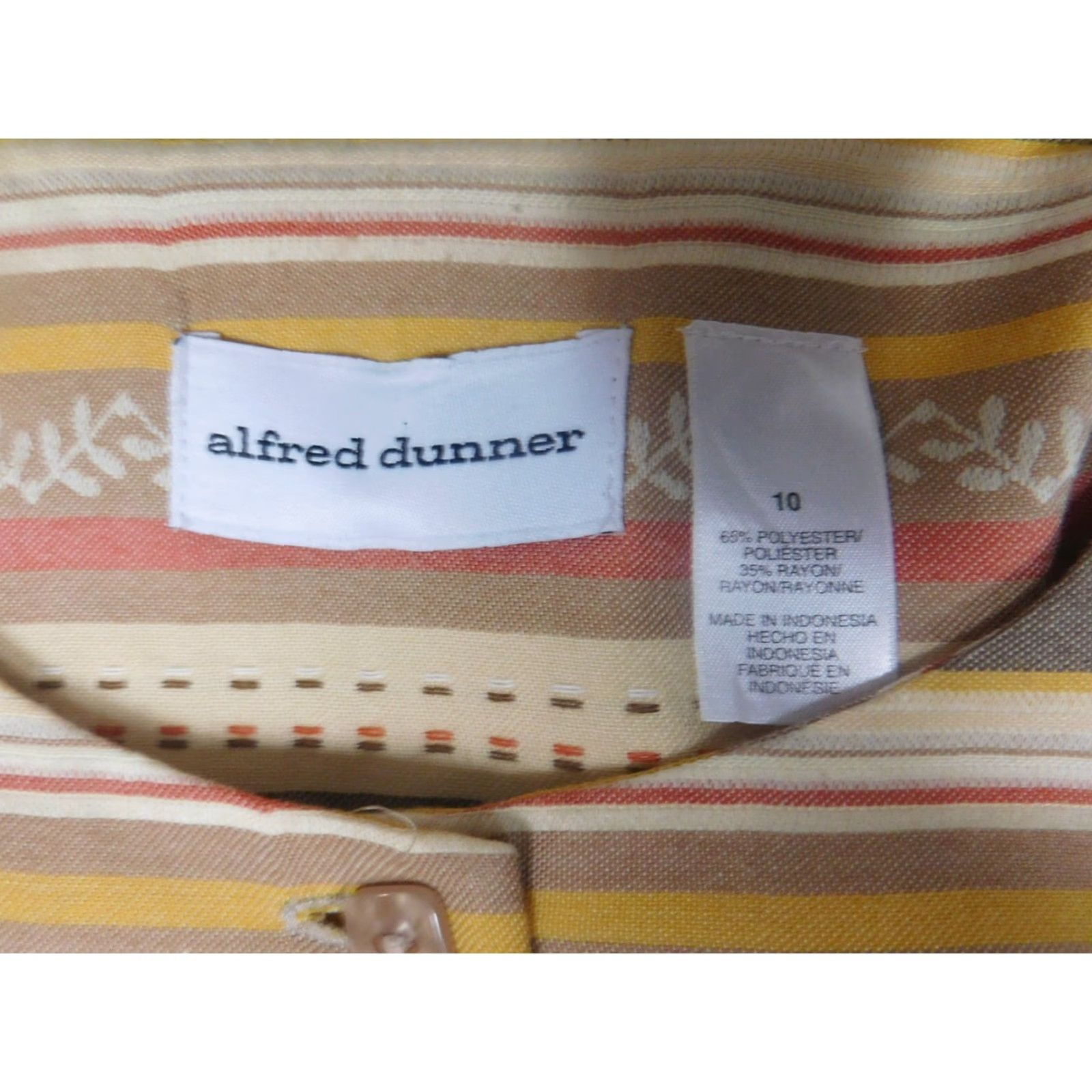 Vintage Alfred Dunner Womens Jacket 10 Beige Striped Button Shoulder Pads Casual Mid-Length Knit Polyester Embroidered Peanuts Pattern 10 Womens Mens? Size L / US 10 / IT 46 - 4 Thumbnail
