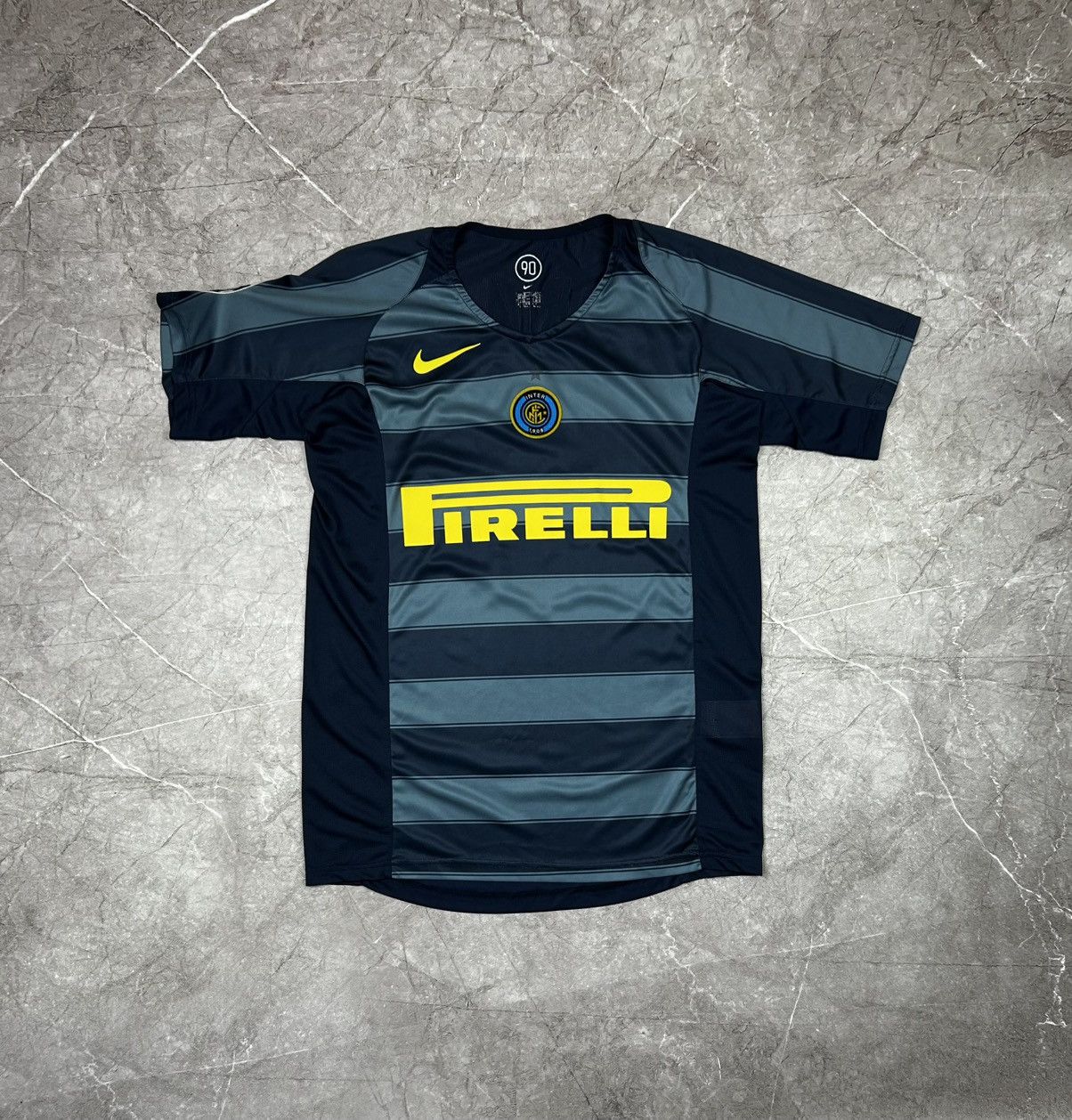 Nike Nike Adriano Inter Milan 2004 2005 2006 Third Soccer Jersey Size US M / EU 48-50 / 2 - 1 Thumbnail