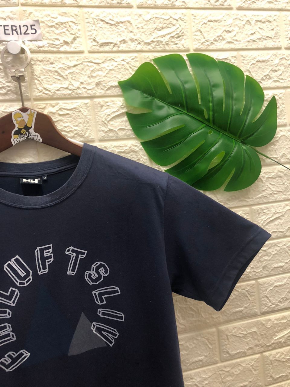 Vintage Vintage Helly Hansen Tees Medium Size Size US M / EU 48-50 / 2 - 5 Thumbnail