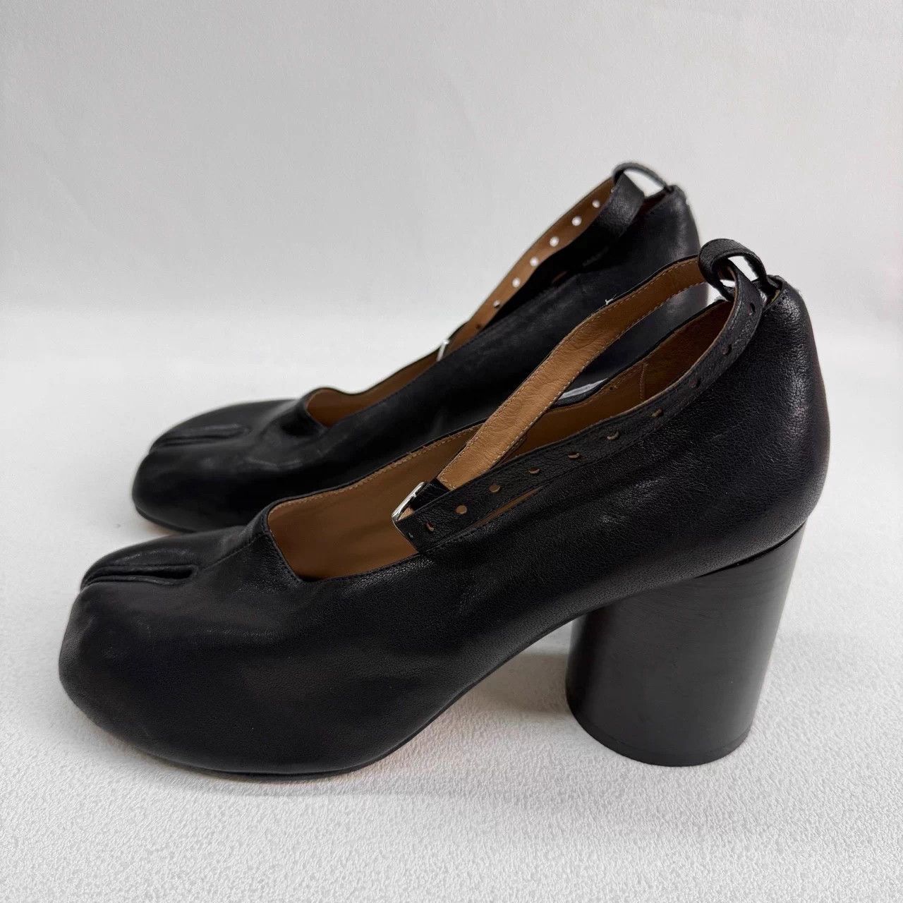 Maison Margiela Maison Margiela Tabi Leather Ankle Strap Heels 8cm Black 40 Size US 10 / IT 40 - 5 Thumbnail