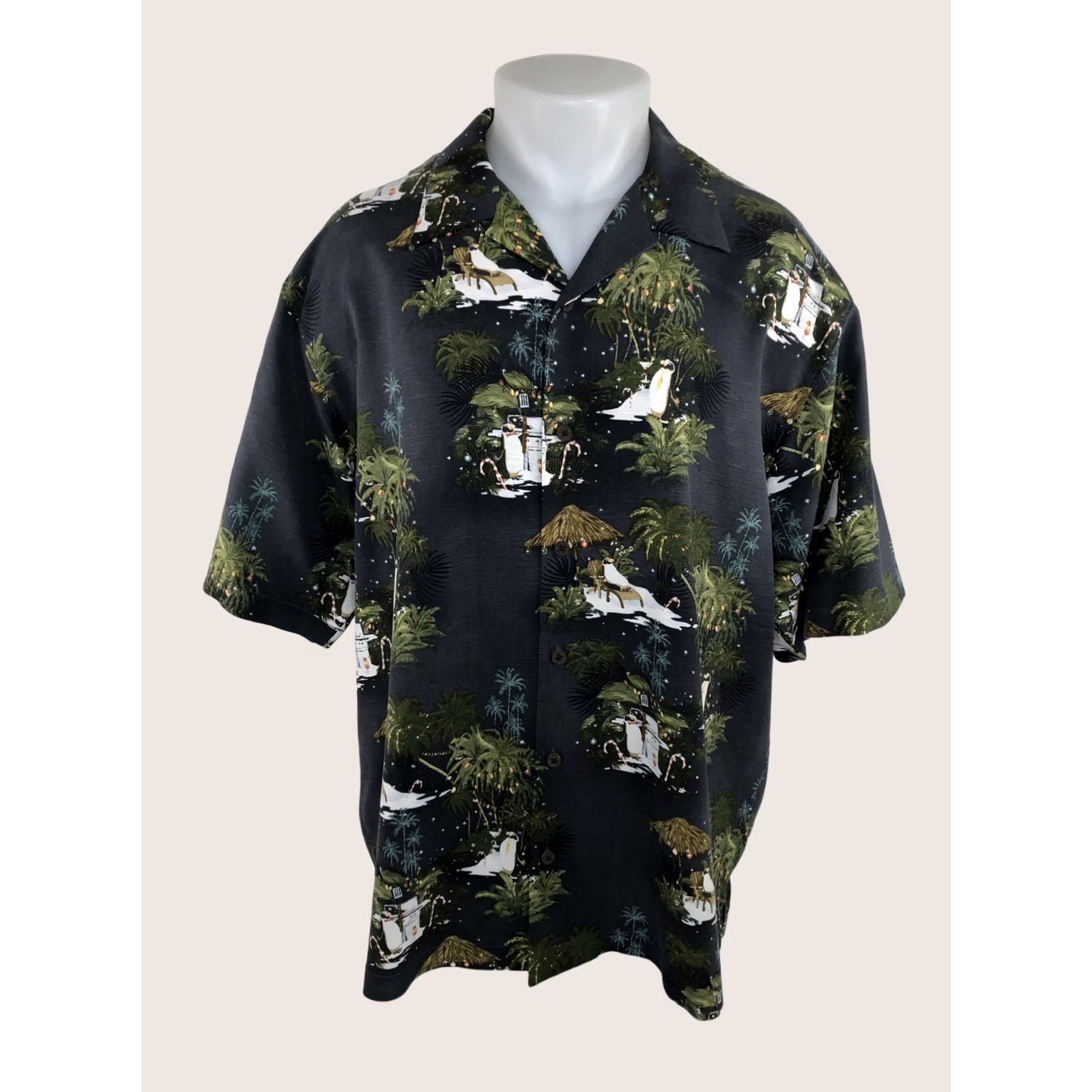 Tommy Bahama TOMMY BAHAMA Holiday Penguin Party Festive Christmas Shirt L Dark Gray Silk Button-Up Mens Large XS? Size US L / EU 52-54 / 3 - 1 Thumbnail